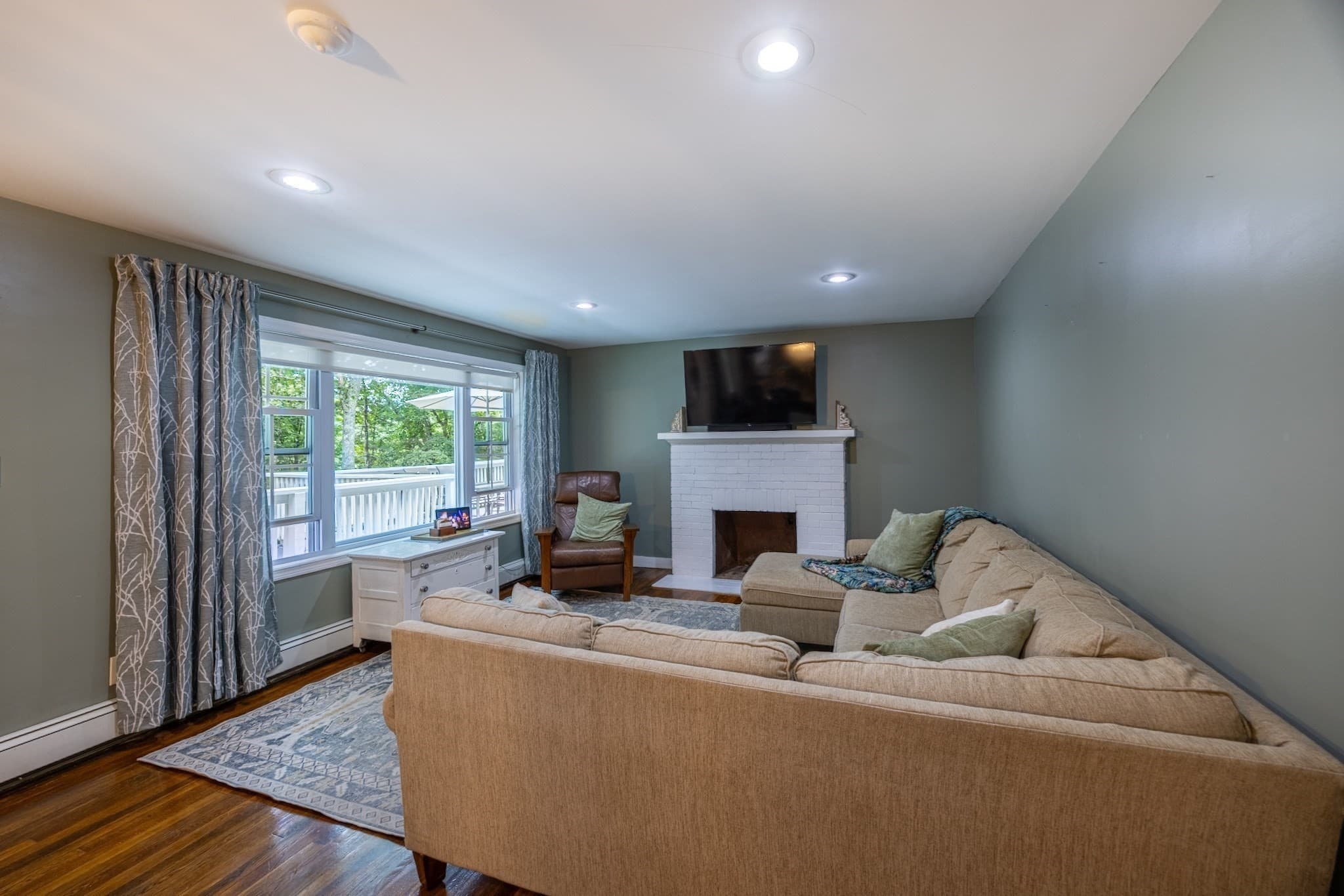 Single Family Residence at 17 Gardner Ave, Sturbridge MA 01566, Sturbridge, photo 6 of 41