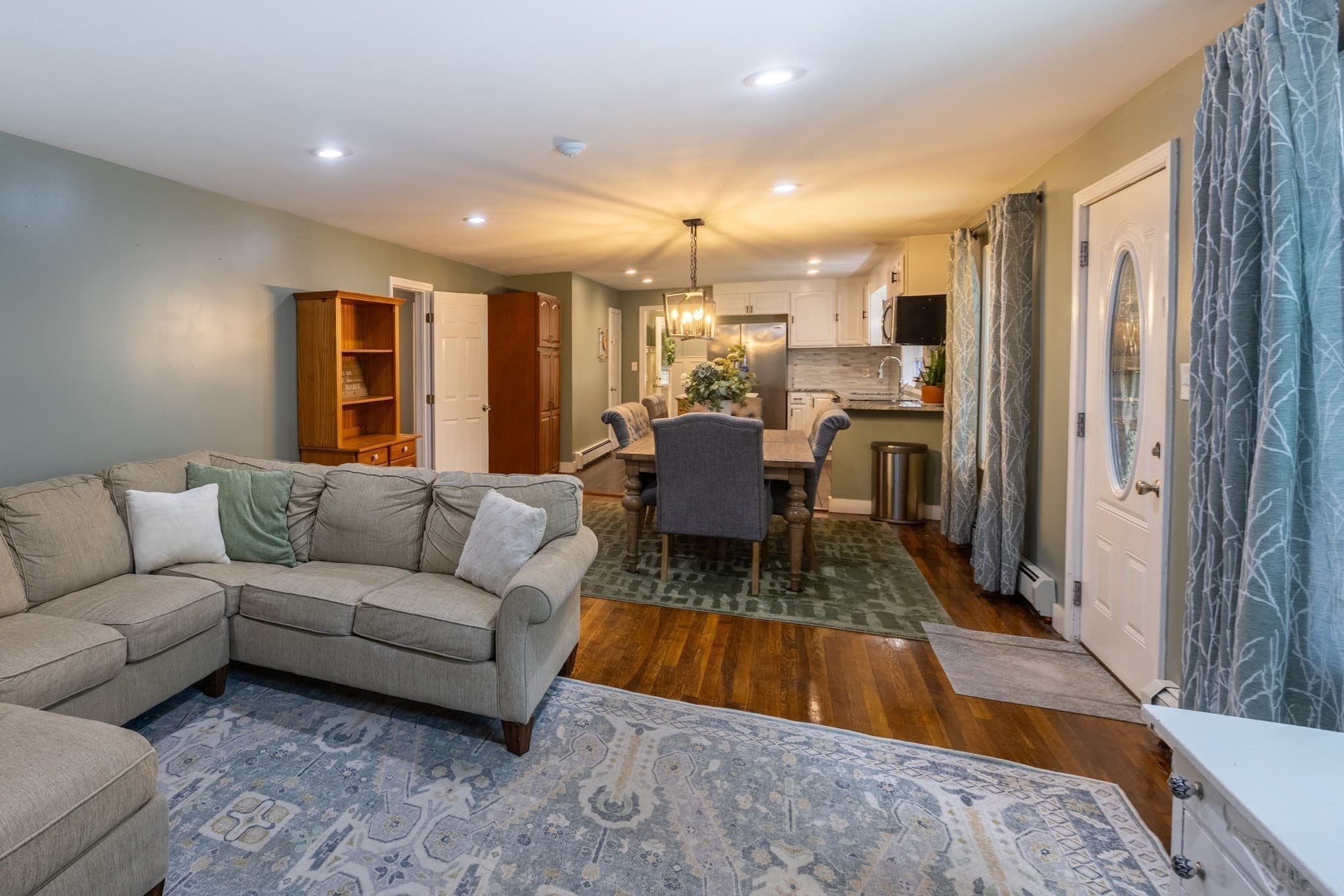 Single Family Residence at 17 Gardner Ave, Sturbridge MA 01566, Sturbridge, photo 7 of 41