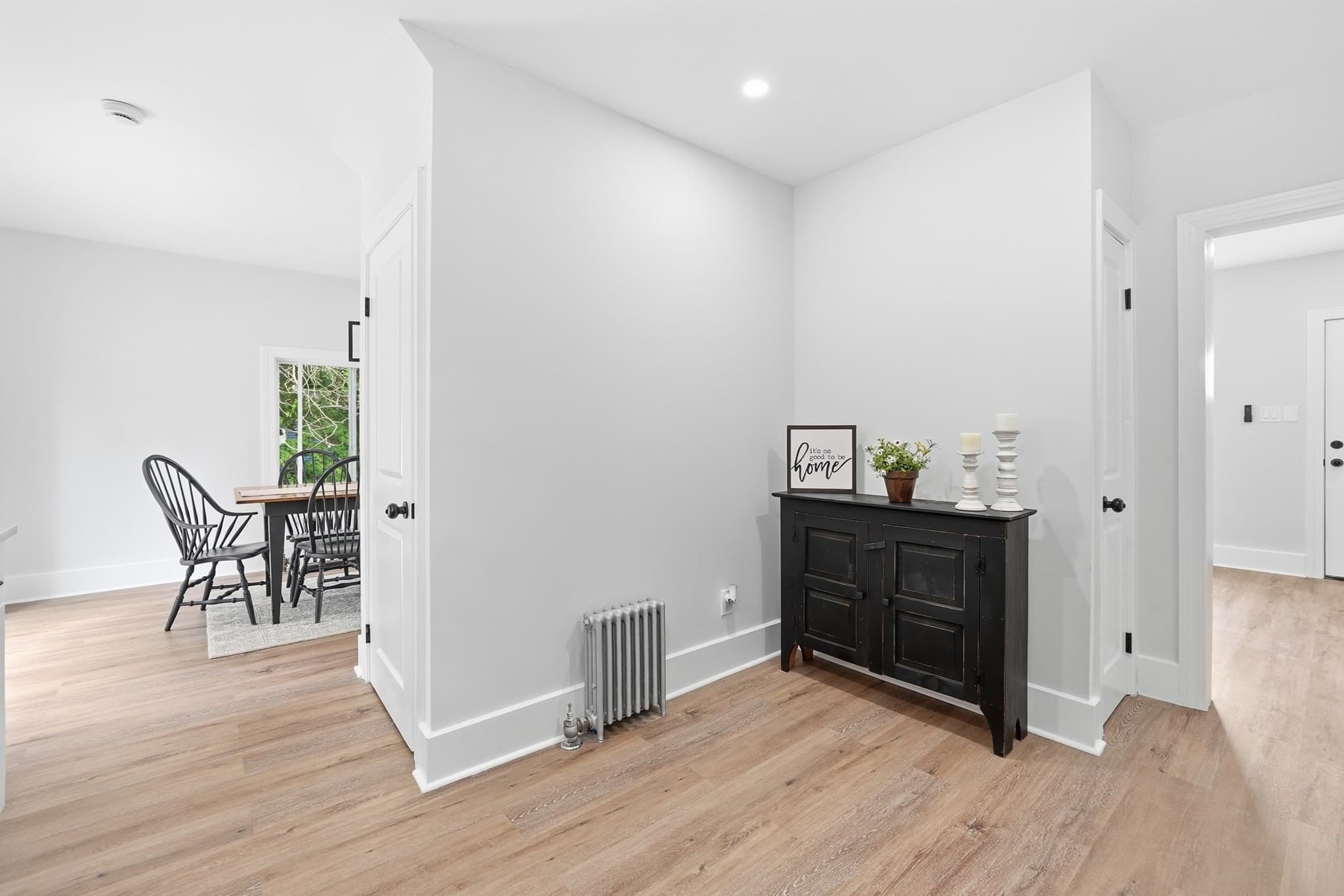 Single Family Residence at 28 Southold Rd, Worcester MA 01607, Worcester, photo 17 of 42
