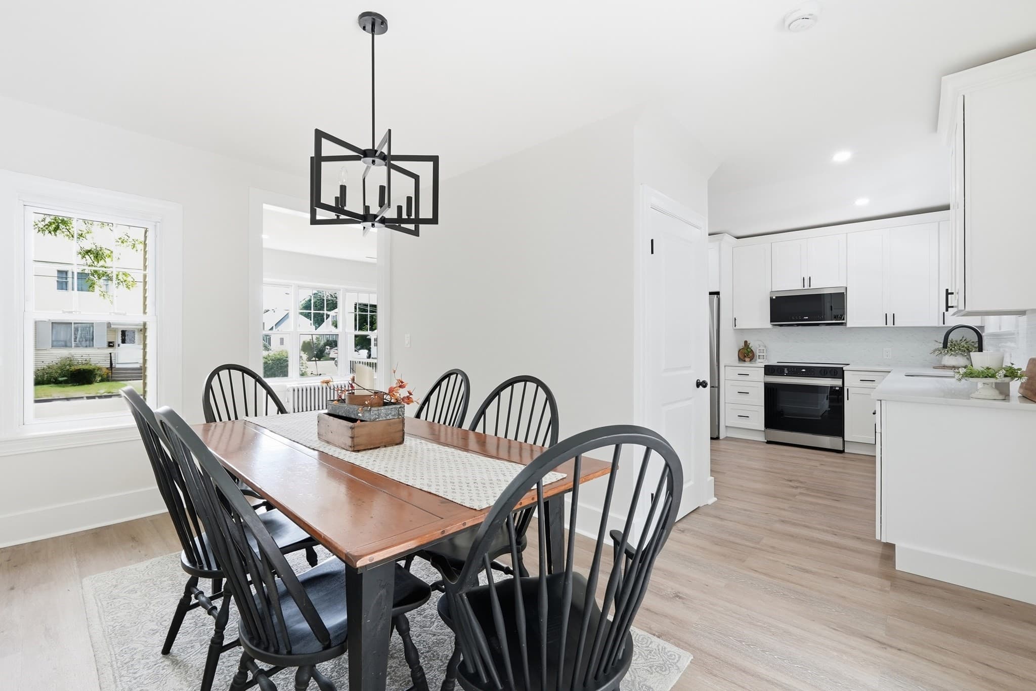 Single Family Residence at 28 Southold Rd, Worcester MA 01607, Worcester, photo 15 of 42