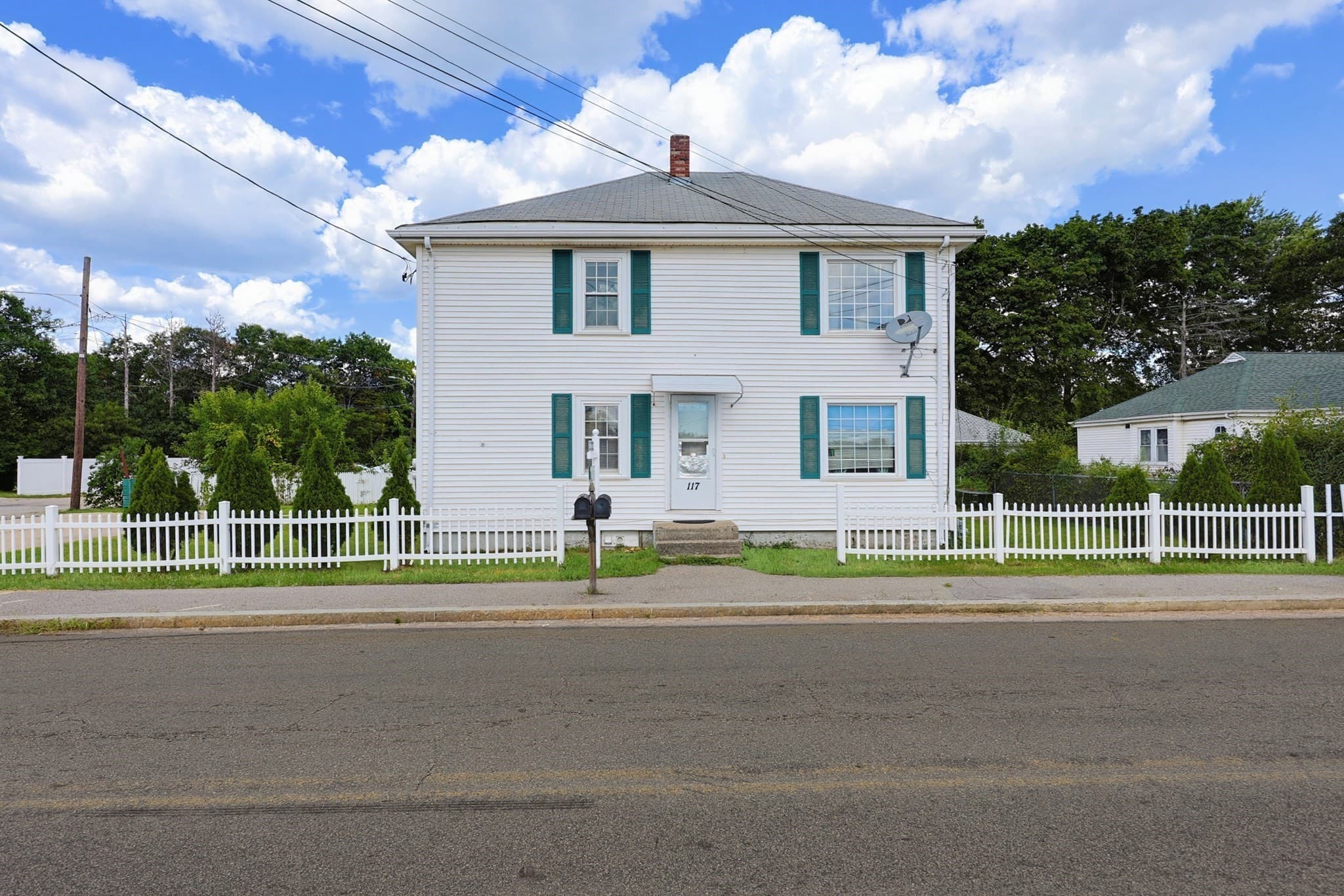 117 Bacon St, Attleboro MA 02703