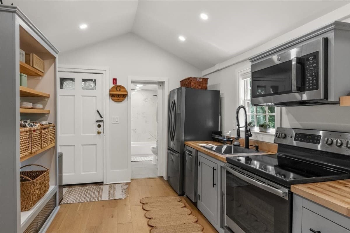 Single Family Residence at 614 Grove Street, Norwell MA 02061, Norwell, photo 6 of 28