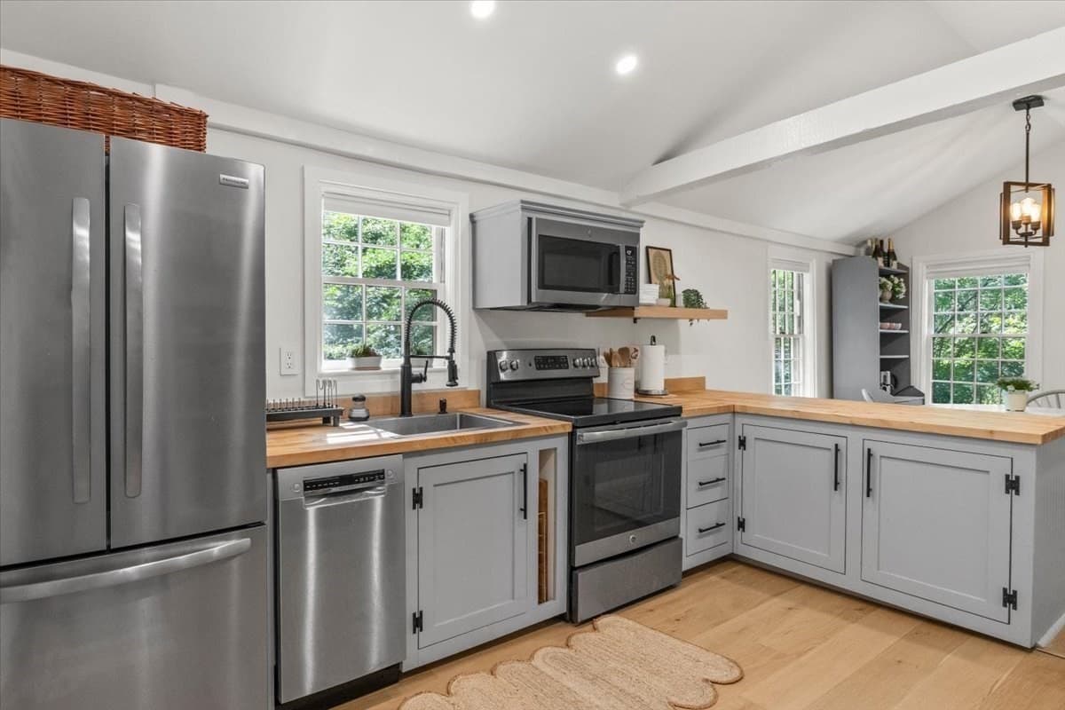 Single Family Residence at 614 Grove Street, Norwell MA 02061, Norwell, photo 4 of 28