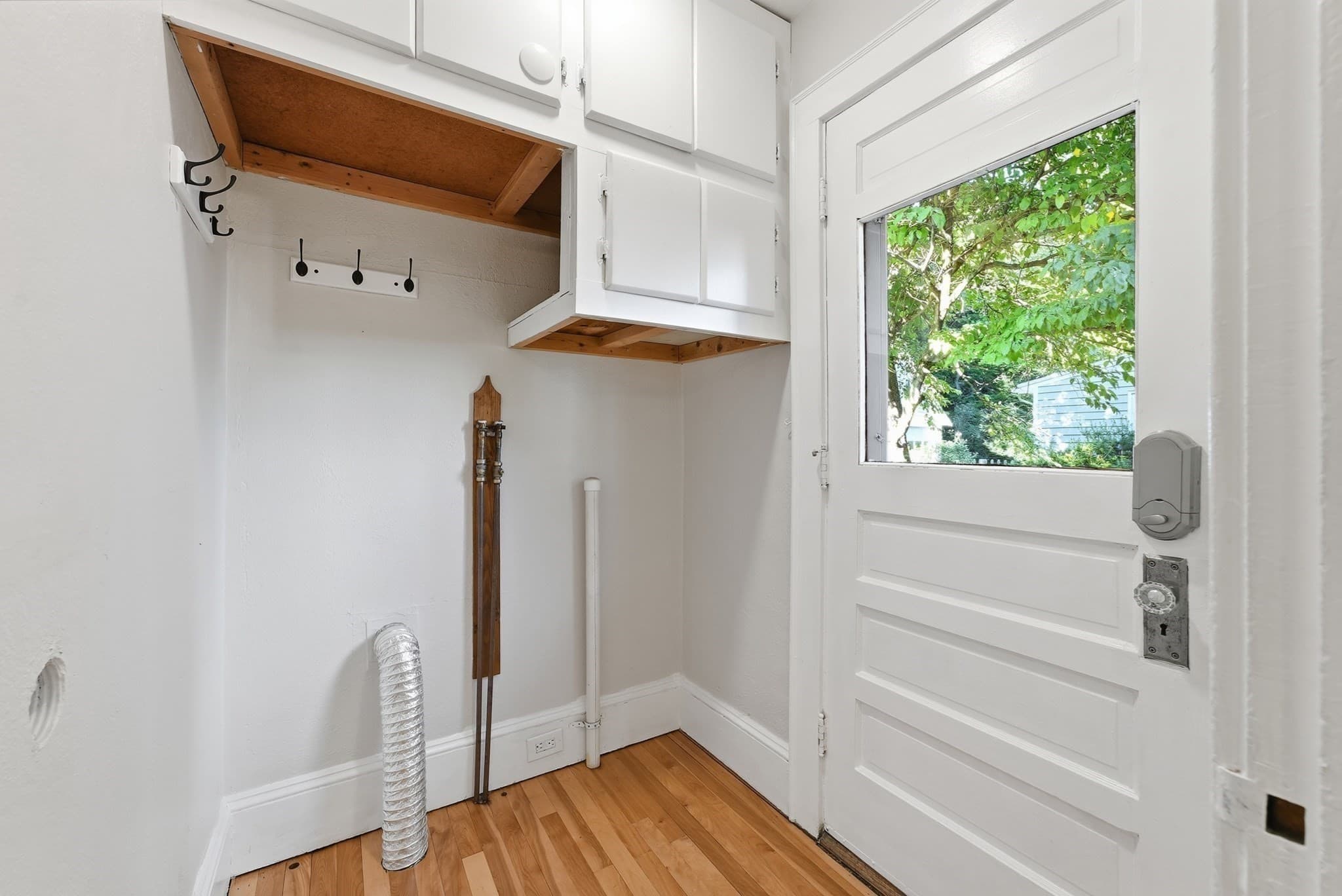 Single Family Residence at 130 Westmoreland Ave, Longmeadow MA 01106, Longmeadow, photo 24 of 42