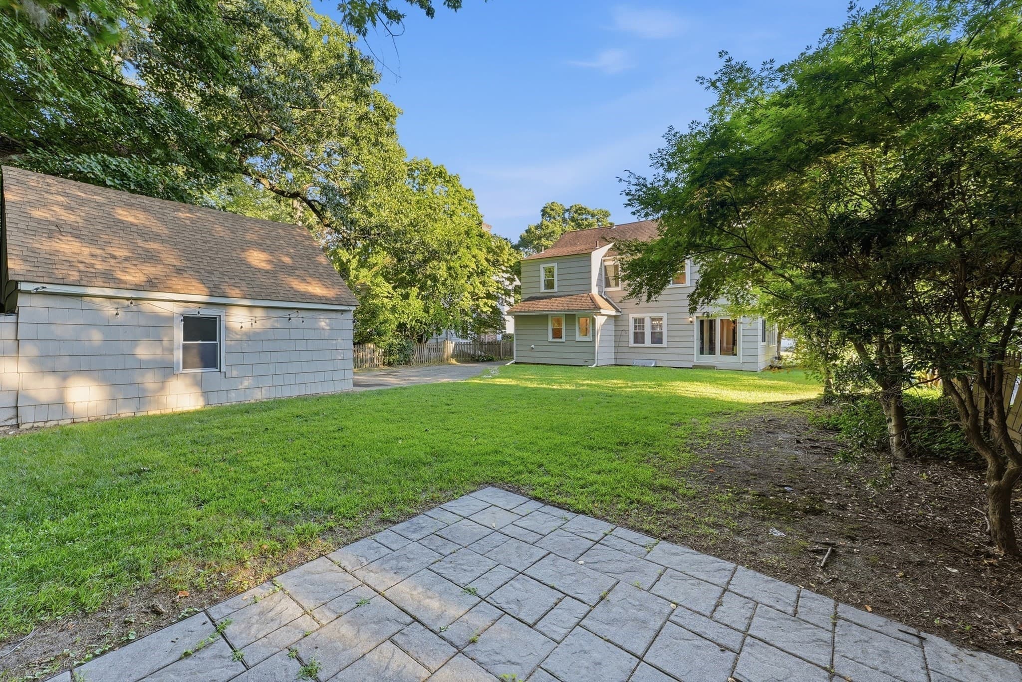 Single Family Residence at 130 Westmoreland Ave, Longmeadow MA 01106, Longmeadow, photo 41 of 42