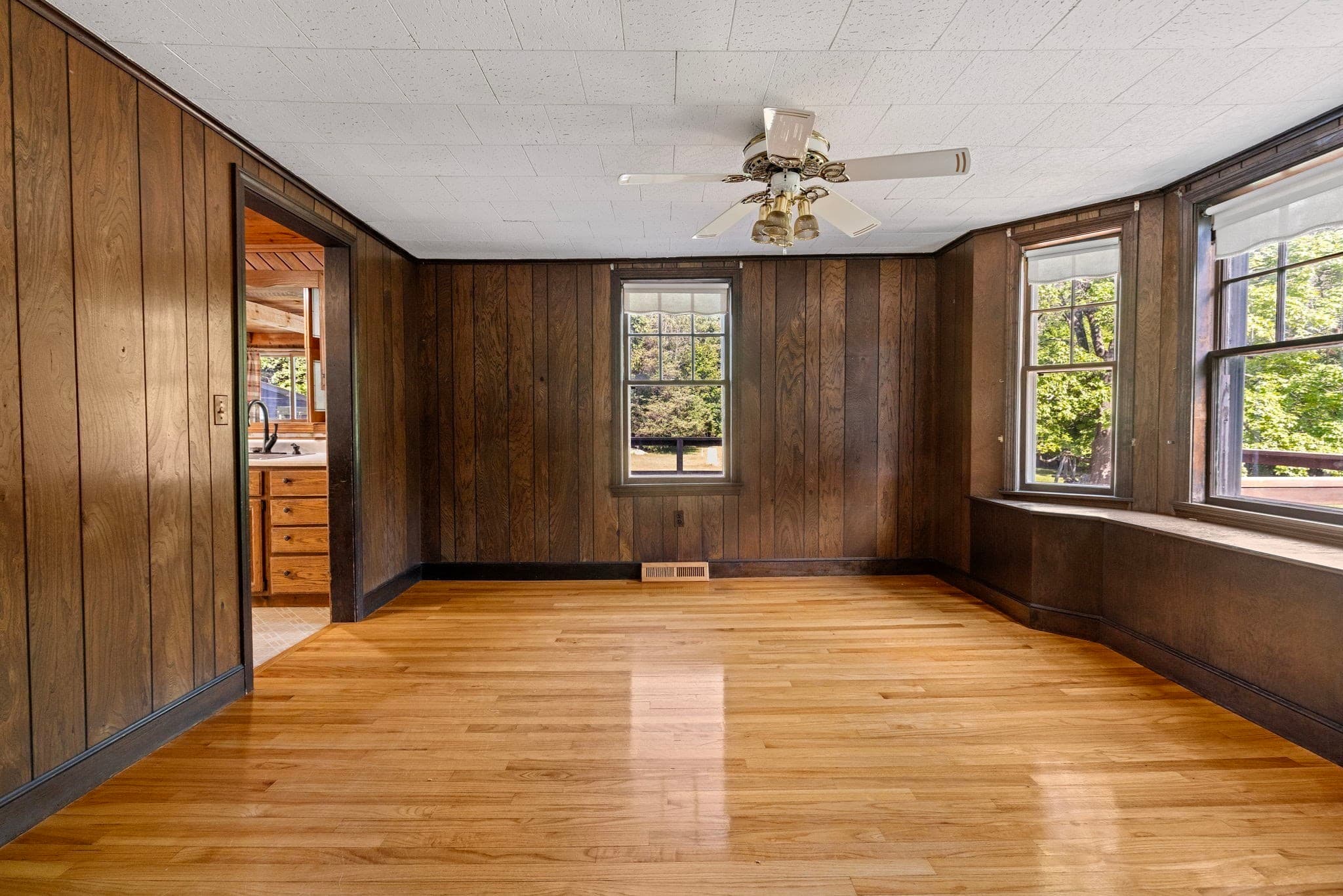 Single Family Residence at 175 Berry St, Wrentham MA 02093, Wrentham, photo 13 of 40