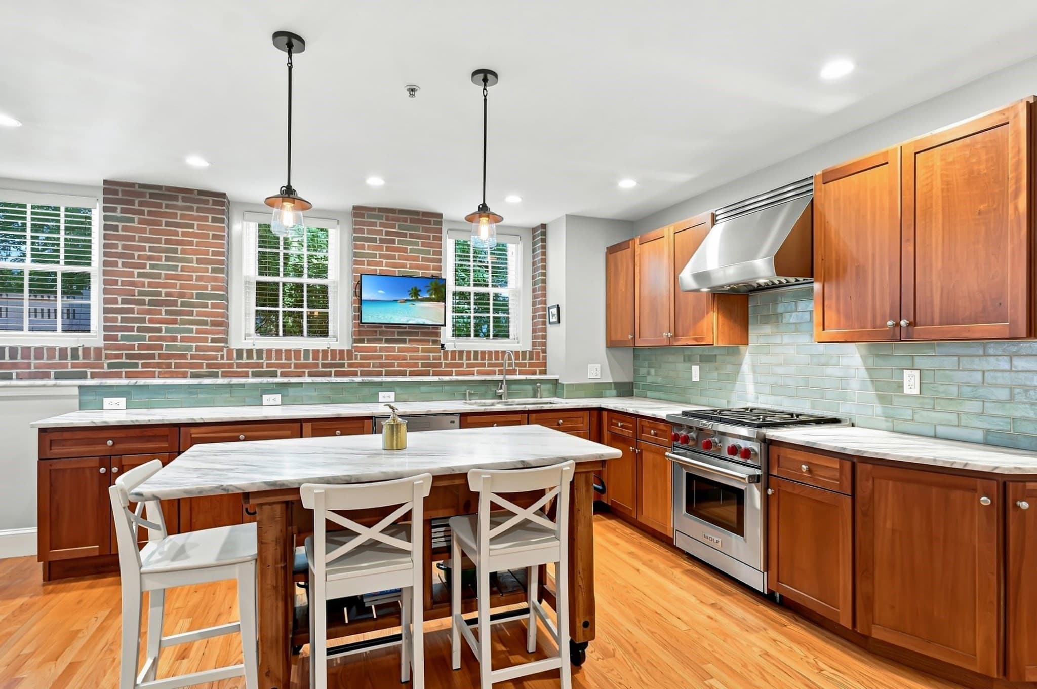 Condominium at 221 Worcester Lane # 6, Waltham MA 02451, photo 5 of 34