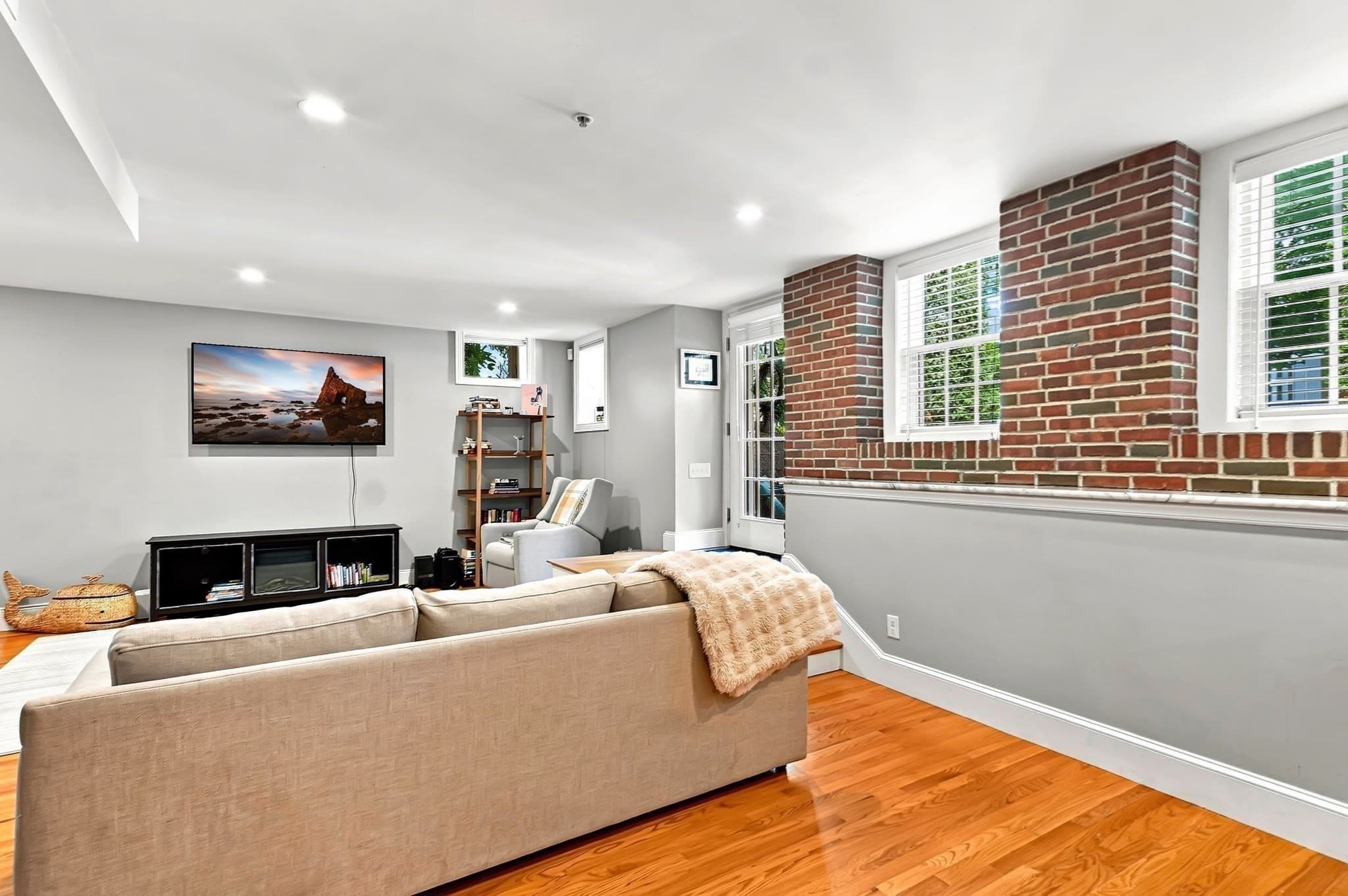 Condominium at 221 Worcester Lane # 6, Waltham MA 02451, photo 11 of 34