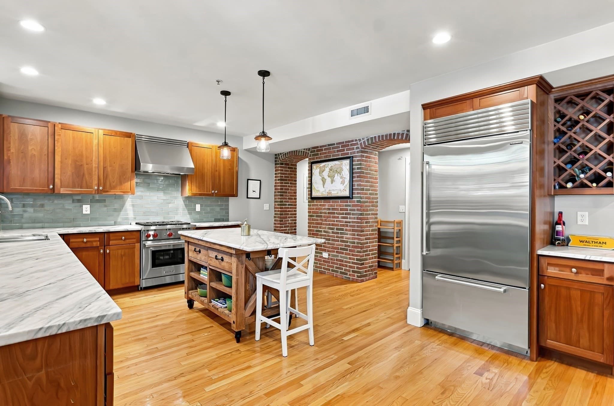 Condominium at 221 Worcester Lane # 6, Waltham MA 02451, photo 8 of 34