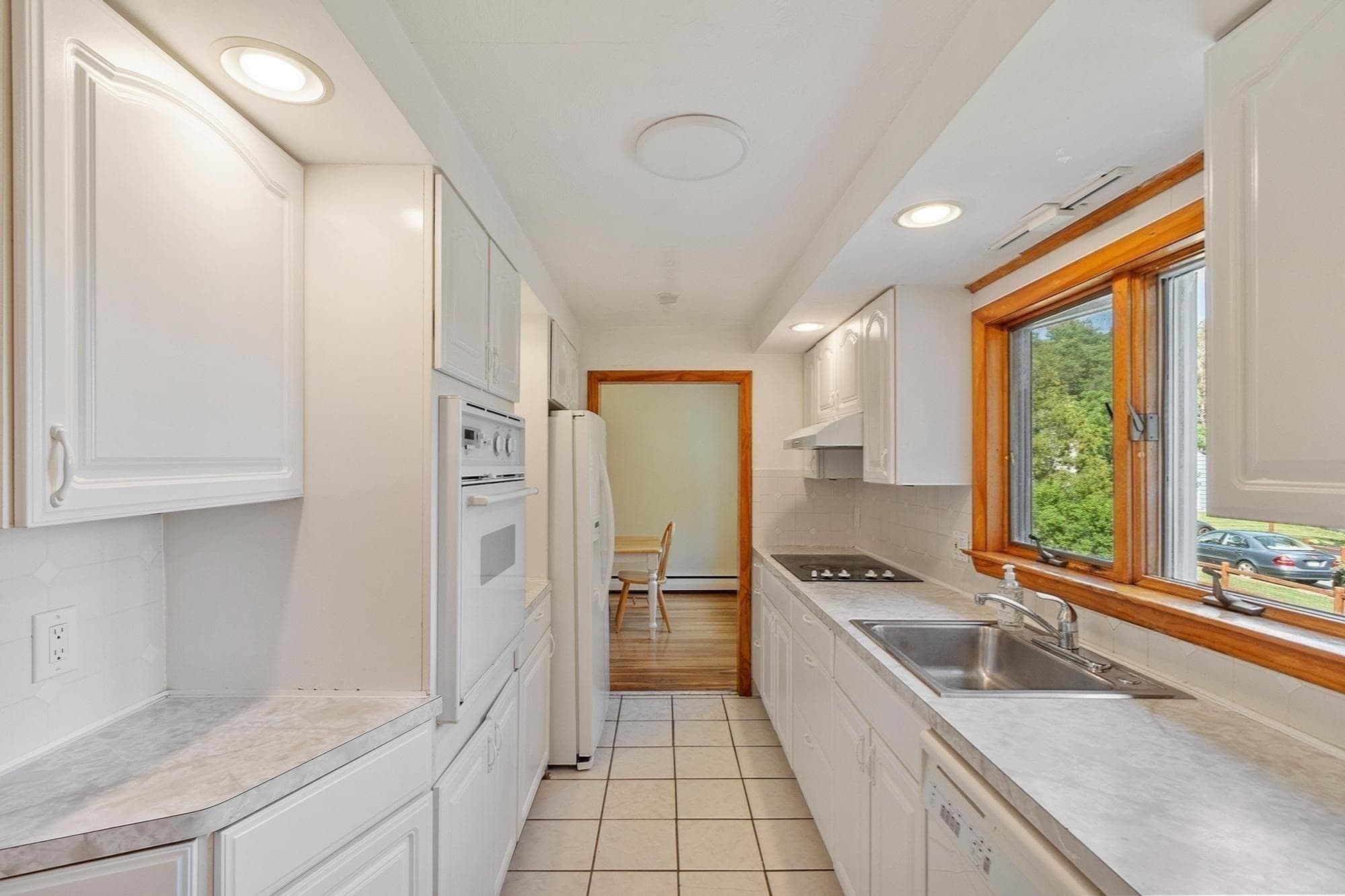 Single Family Residence at 145 Baldwin Ave, Framingham MA 01701, Framingham, photo 6 of 42