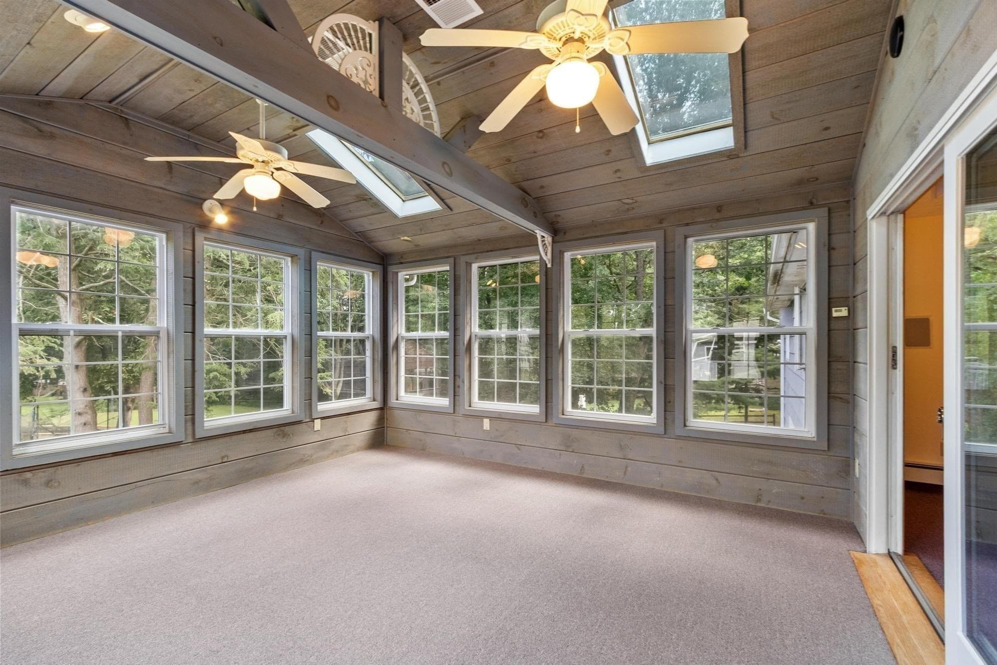 Single Family Residence at 145 Baldwin Ave, Framingham MA 01701, Framingham, photo 9 of 42