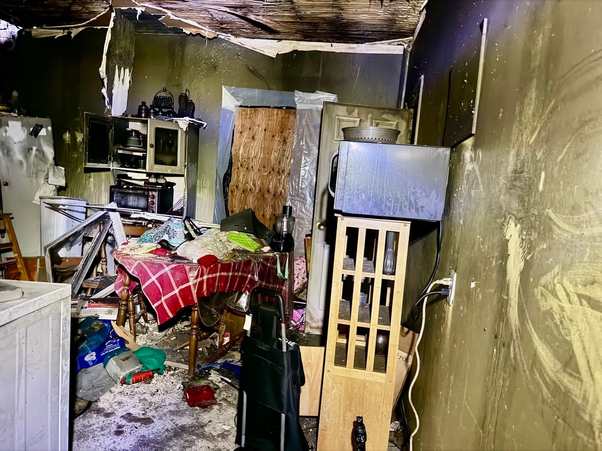 Multi Family at 171 Beech St, Holyoke MA 01040, Holyoke, photo 9 of 15