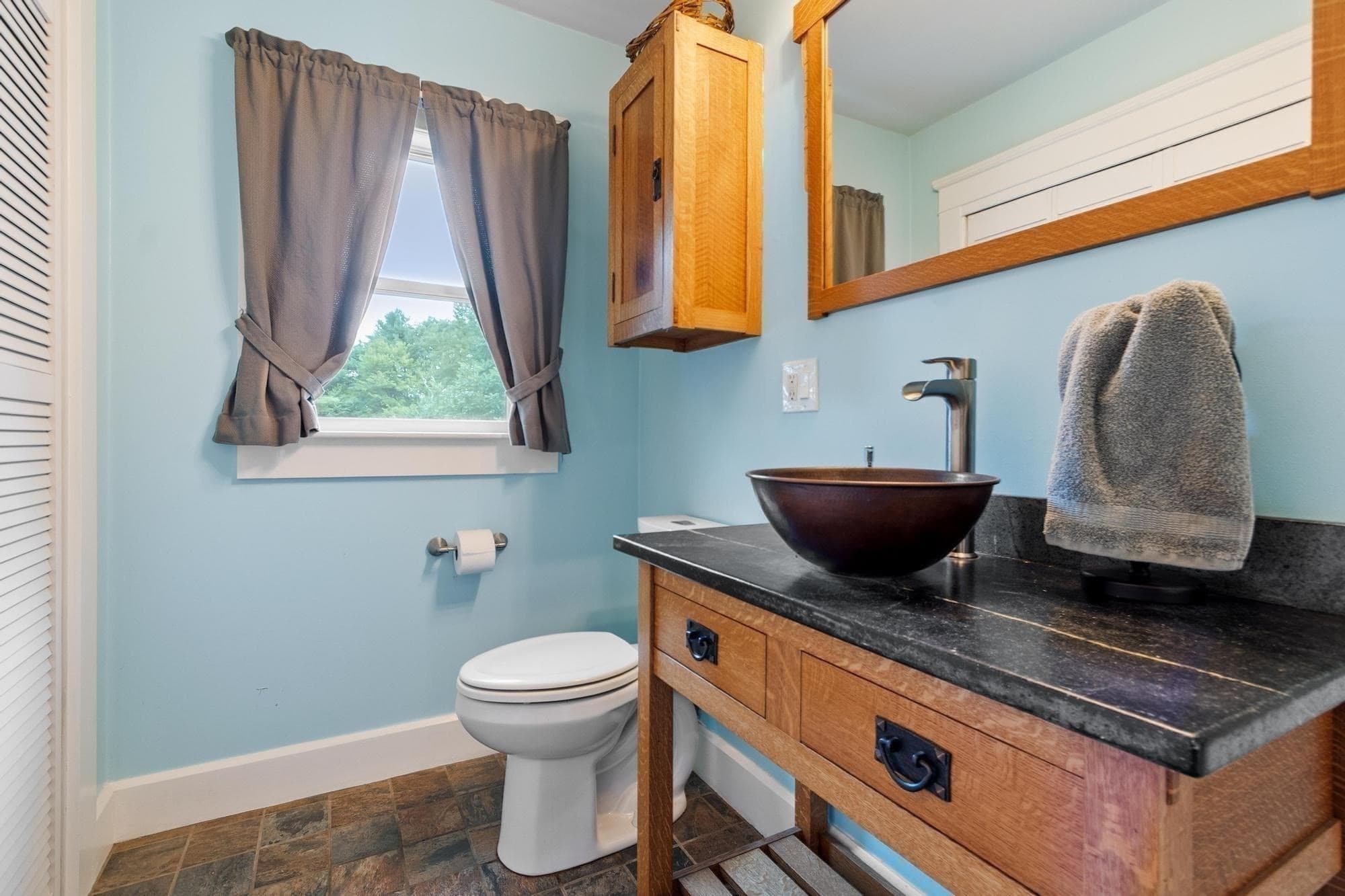 Single Family Residence at 16-18 Curboy Rd, Sturbridge MA 01566, Sturbridge, photo 19 of 41