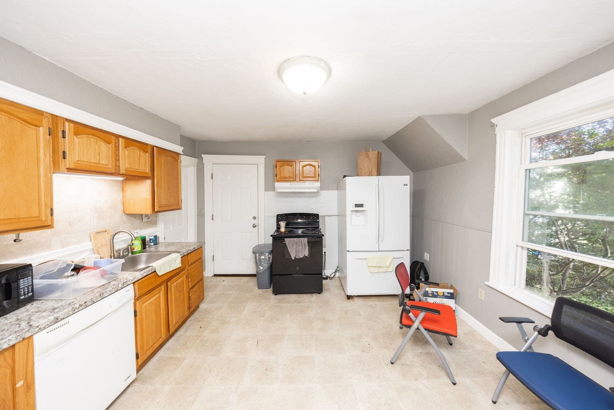 5-9 Family at 120 Southgate St, Worcester MA 01603, Worcester, photo 26 of 42