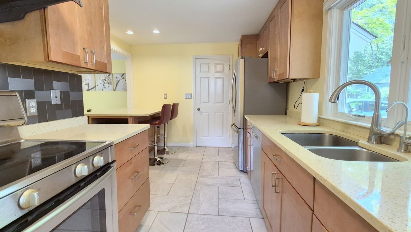 Condominium at 7 Indian Dawn # 7, Wayland MA 01778, Wayland, photo 13 of 27