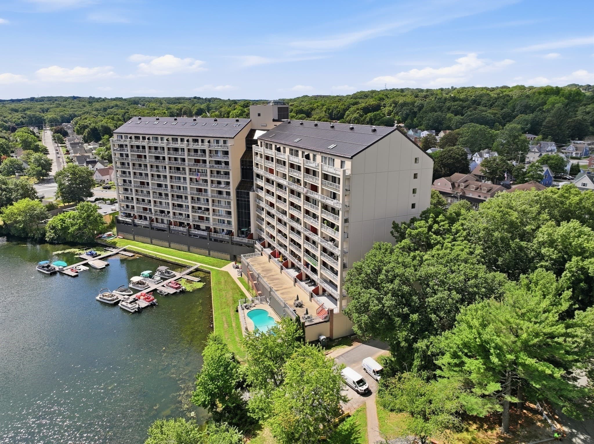 Condominium at 65 Lake Ave # 830, Worcester MA 01604, Worcester, photo 2 of 39