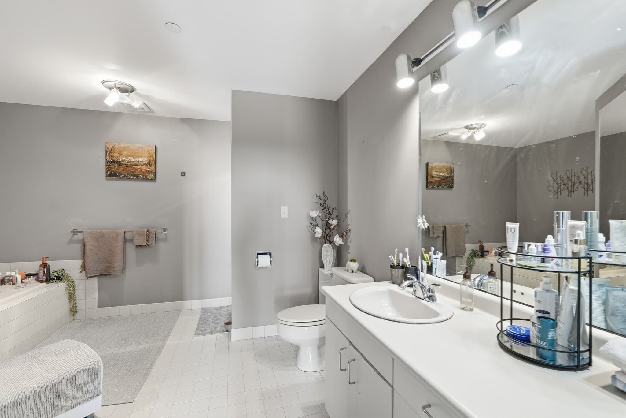 Condominium at 65 Lake Ave # 830, Worcester MA 01604, Worcester, photo 22 of 39