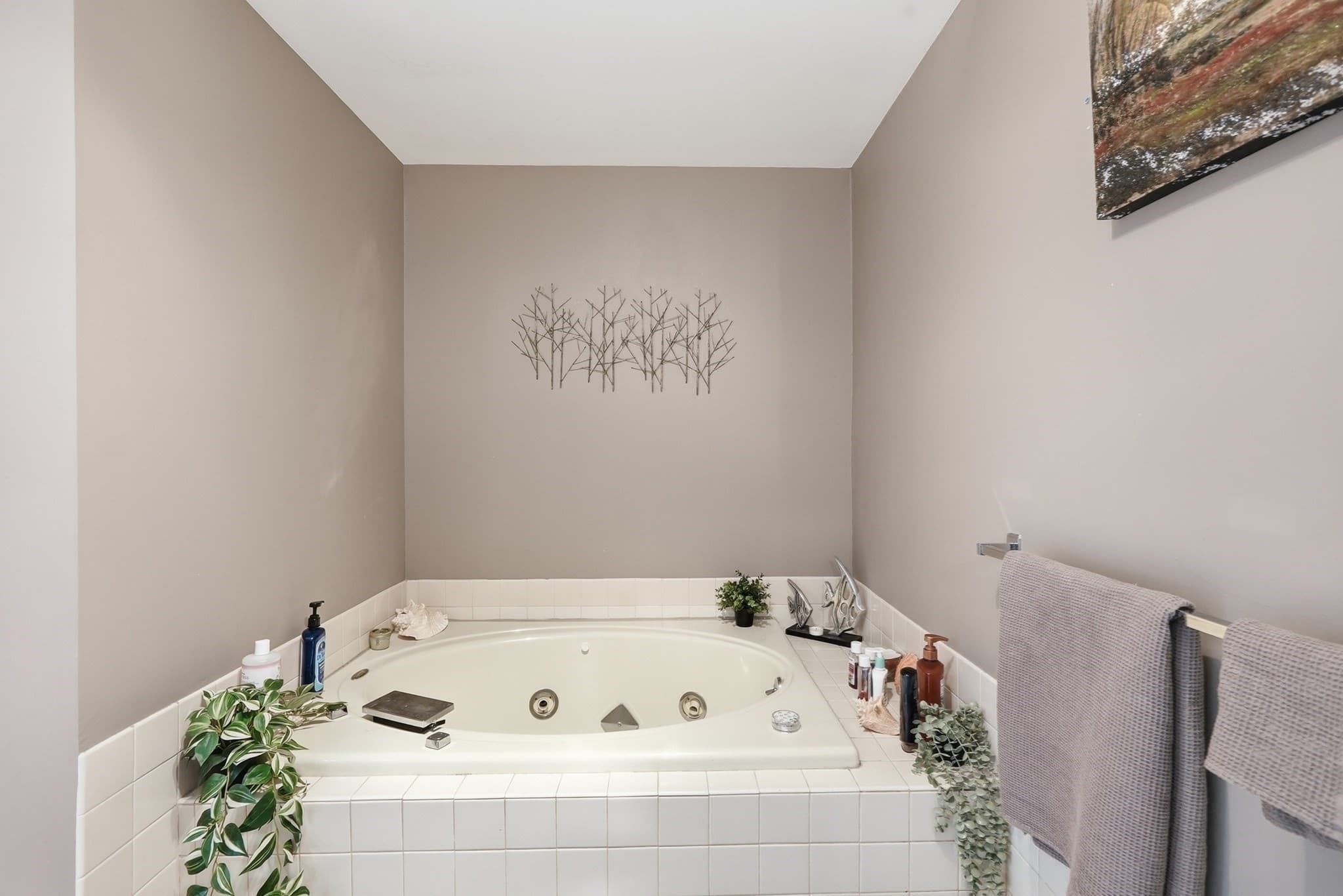 Condominium at 65 Lake Ave # 830, Worcester MA 01604, Worcester, photo 24 of 39