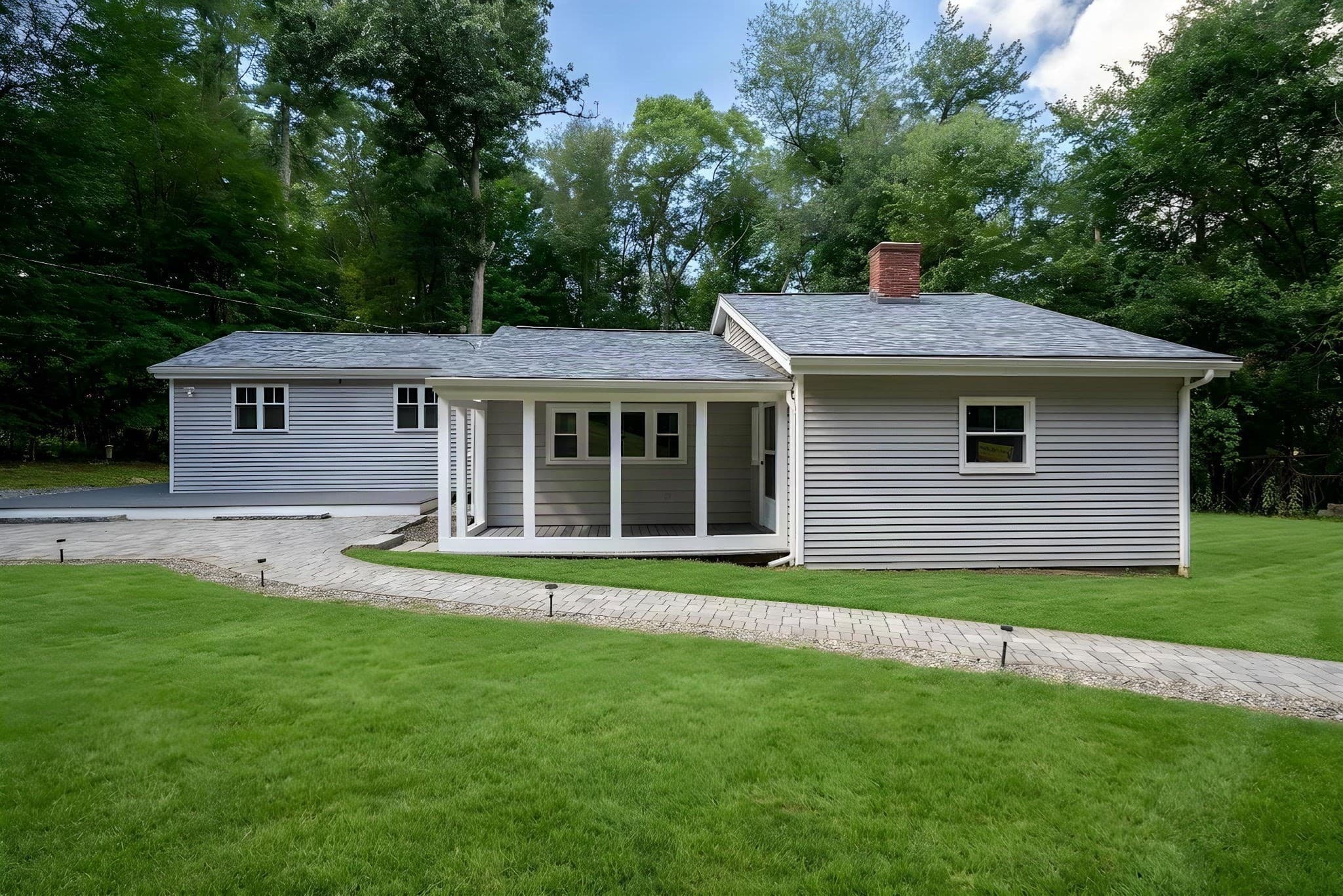 23 Woodbury Rd, Southborough MA 01772