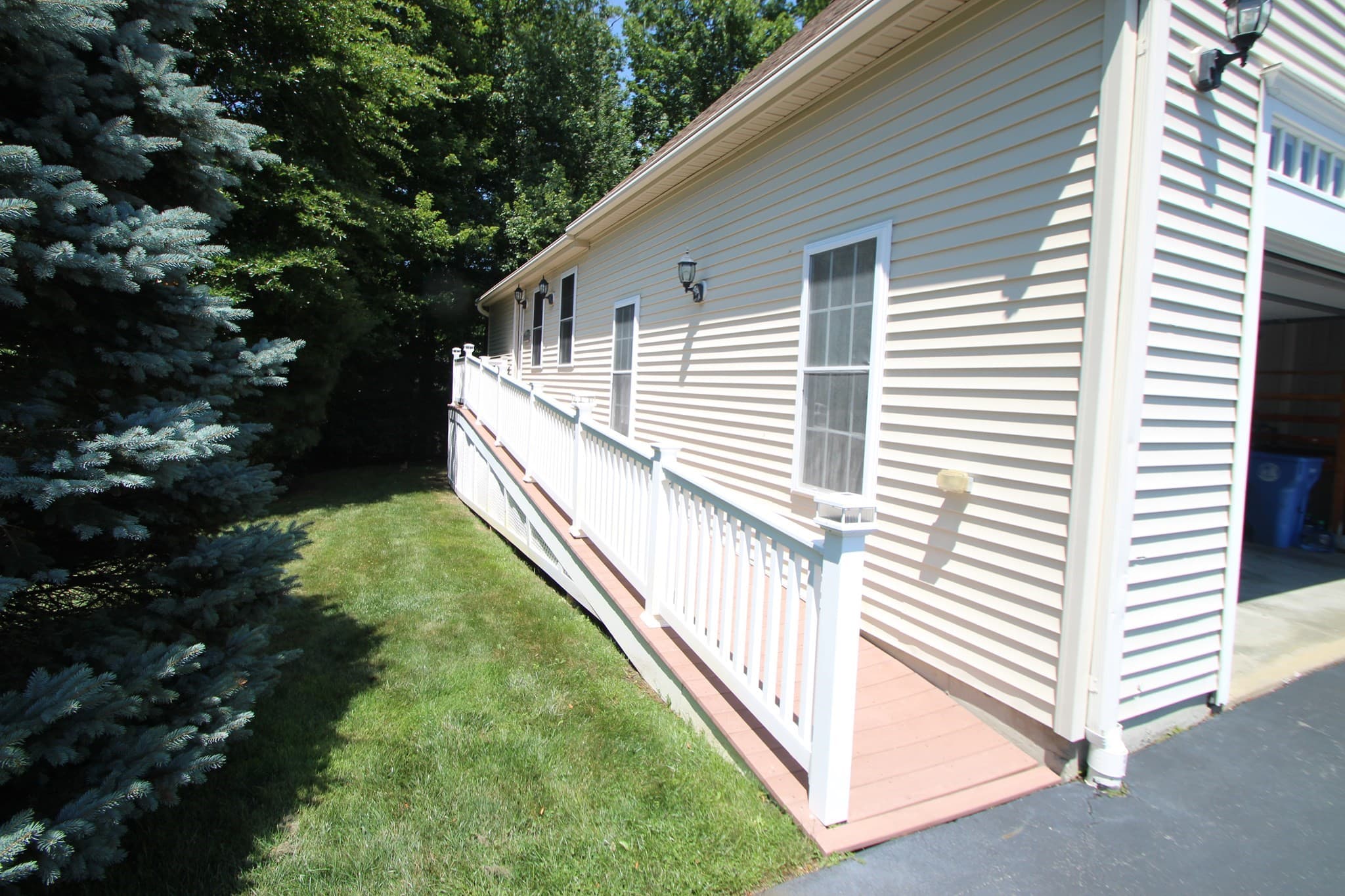Multi Family at 10 Patriot Ln, Whitman MA 02382, photo 3 of 28
