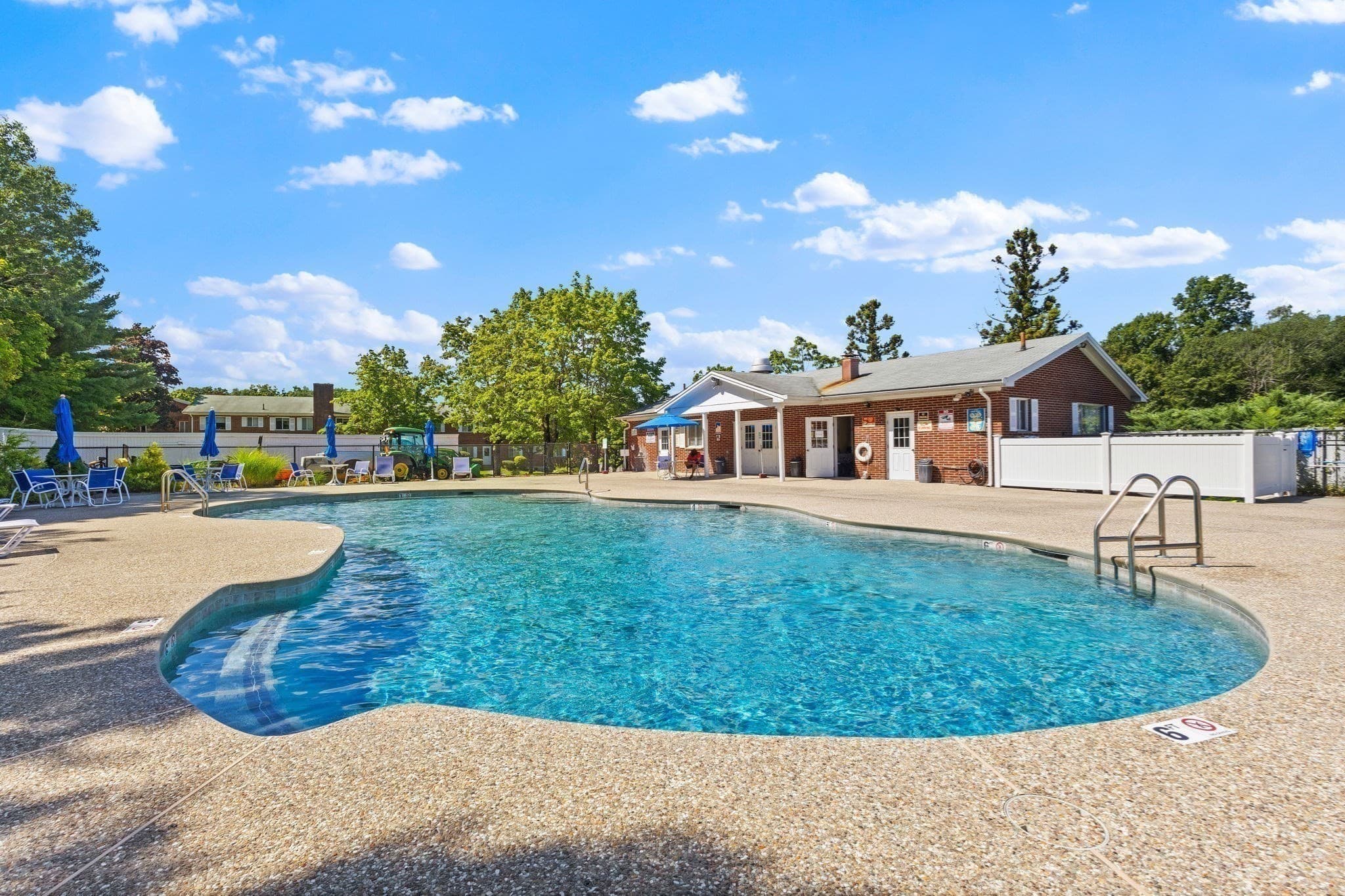 Condominium at 25 Bayberry Dr # 3, Sharon MA 02067, Sharon, photo 11 of 20