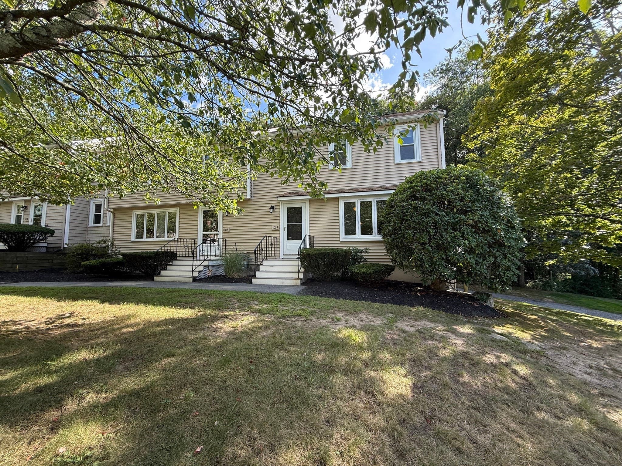 Condominium at 101 Cardinal Lane # 101, Tyngsborough MA 01879, Tyngsborough, photo 2 of 33