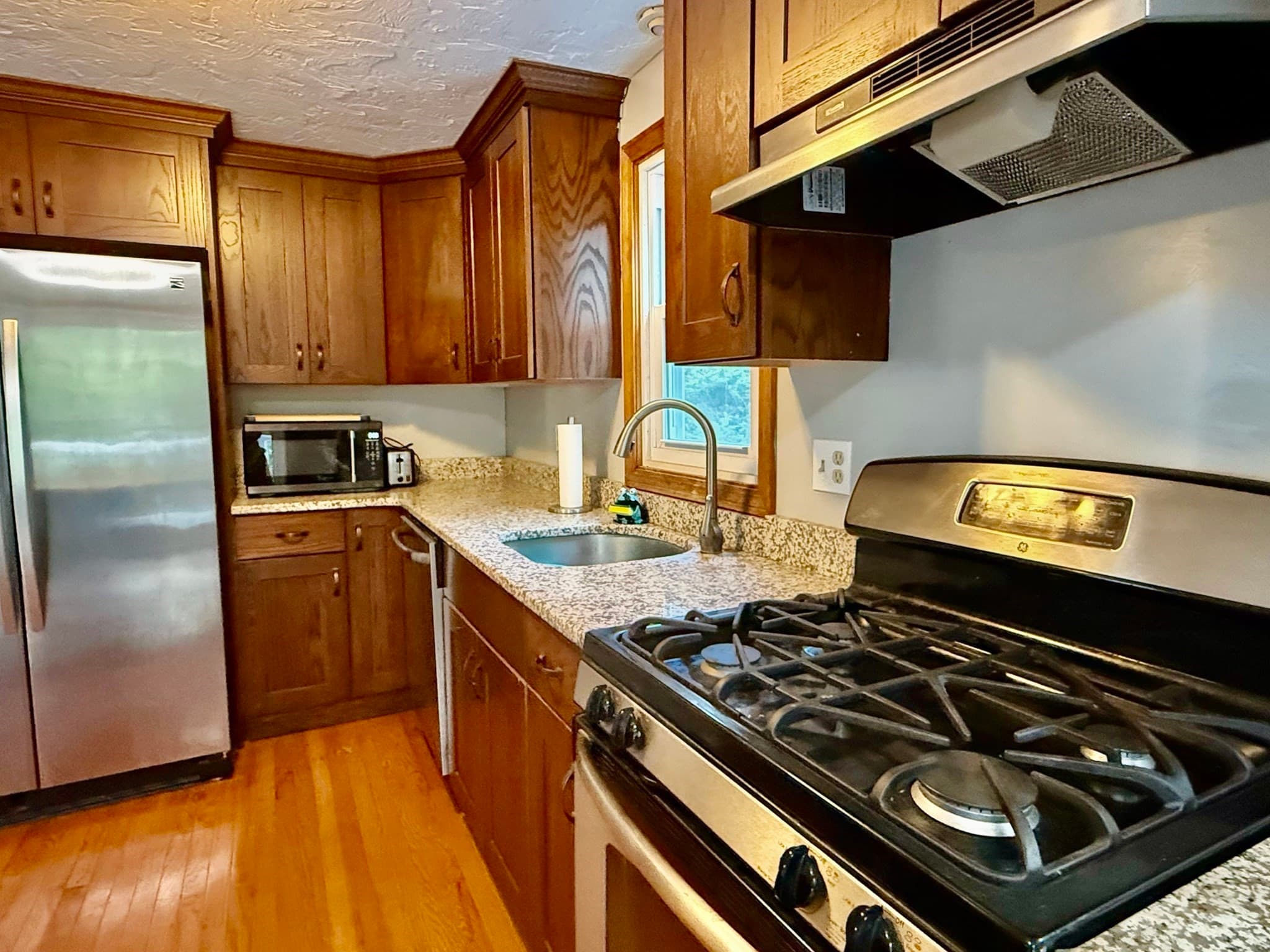 Condominium at 101 Cardinal Lane # 101, Tyngsborough MA 01879, Tyngsborough, photo 13 of 33