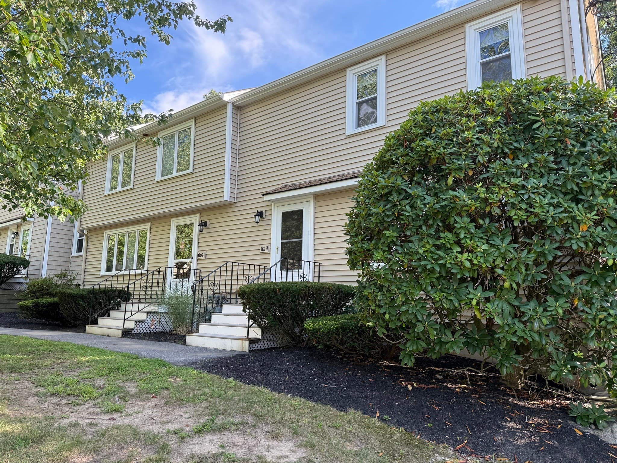 Condominium at 101 Cardinal Lane # 101, Tyngsborough MA 01879, Tyngsborough, photo 5 of 33