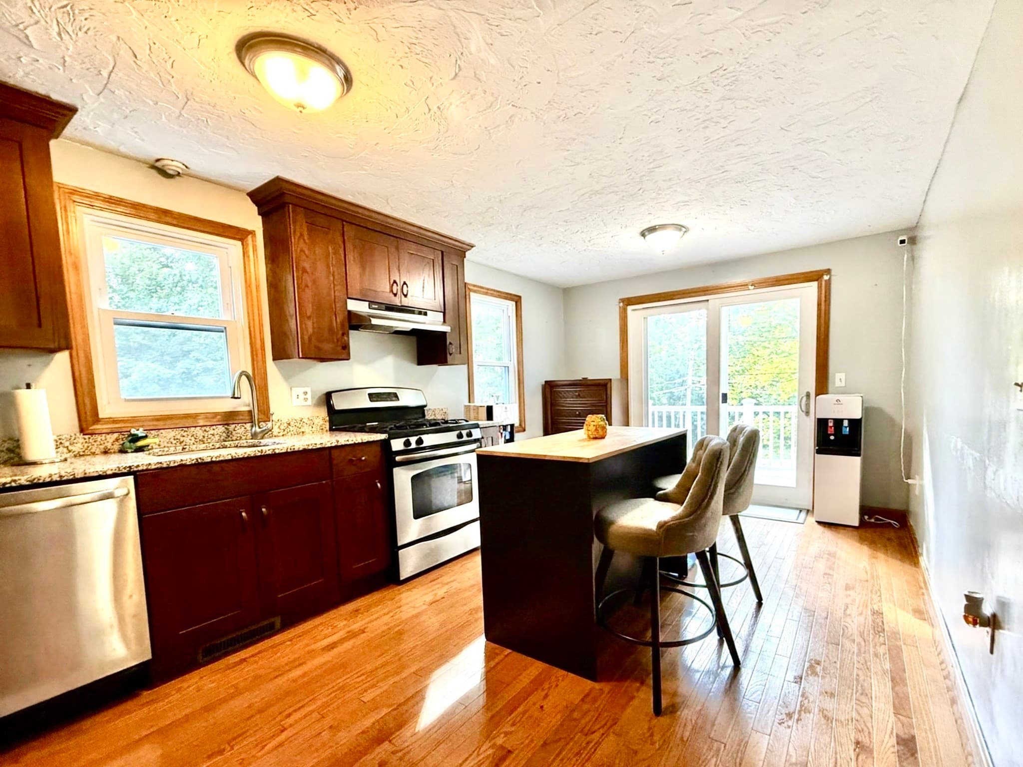 Condominium at 101 Cardinal Lane # 101, Tyngsborough MA 01879, Tyngsborough, photo 14 of 33