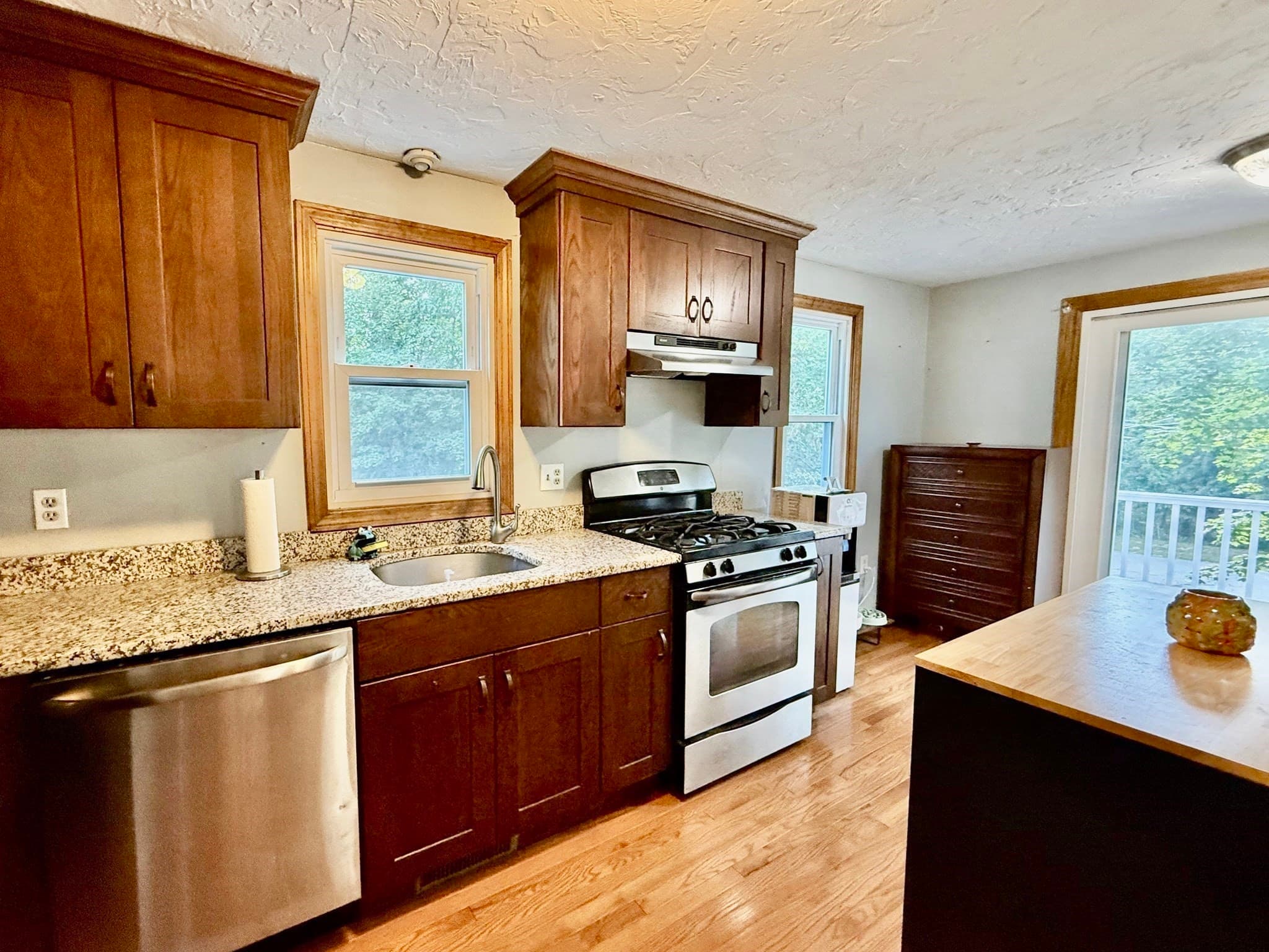 Condominium at 101 Cardinal Lane # 101, Tyngsborough MA 01879, Tyngsborough, photo 11 of 33