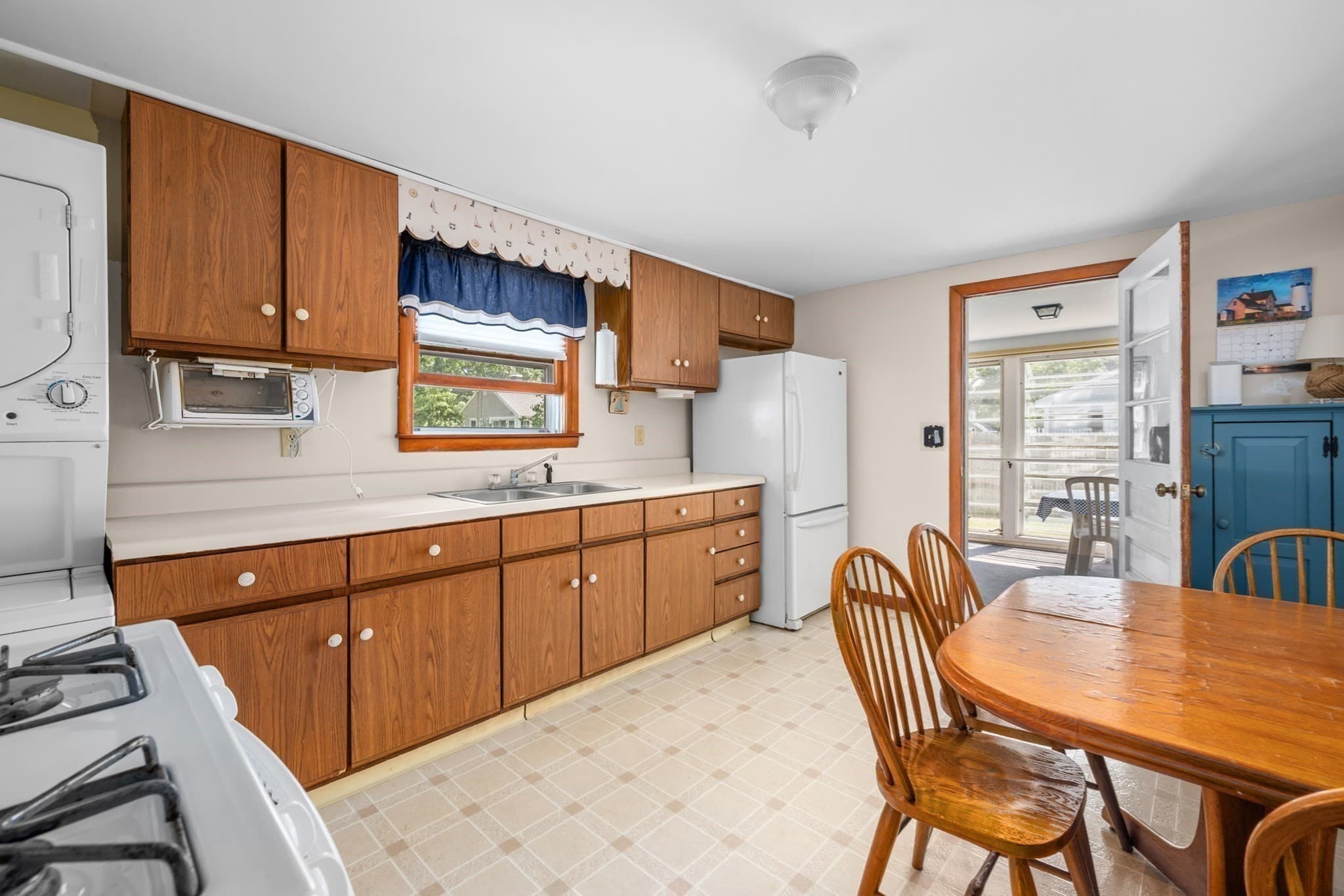 Single Family Residence at 54 Holly, Yarmouth MA 02664, Yarmouth, photo 7 of 20