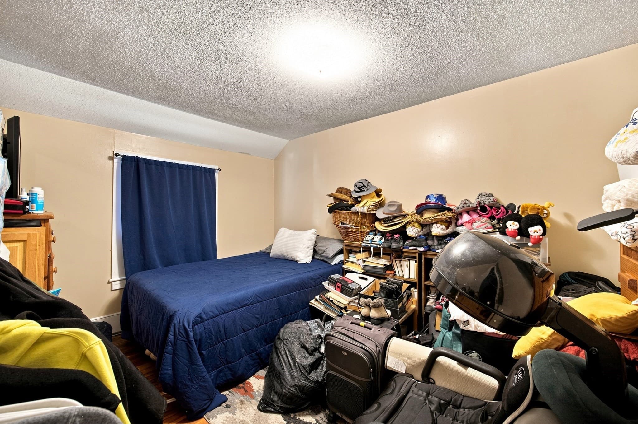 2 Family - 2 Units Side by Side at 250-252 Winsor Street, Ludlow MA 01056, photo 6 of 32