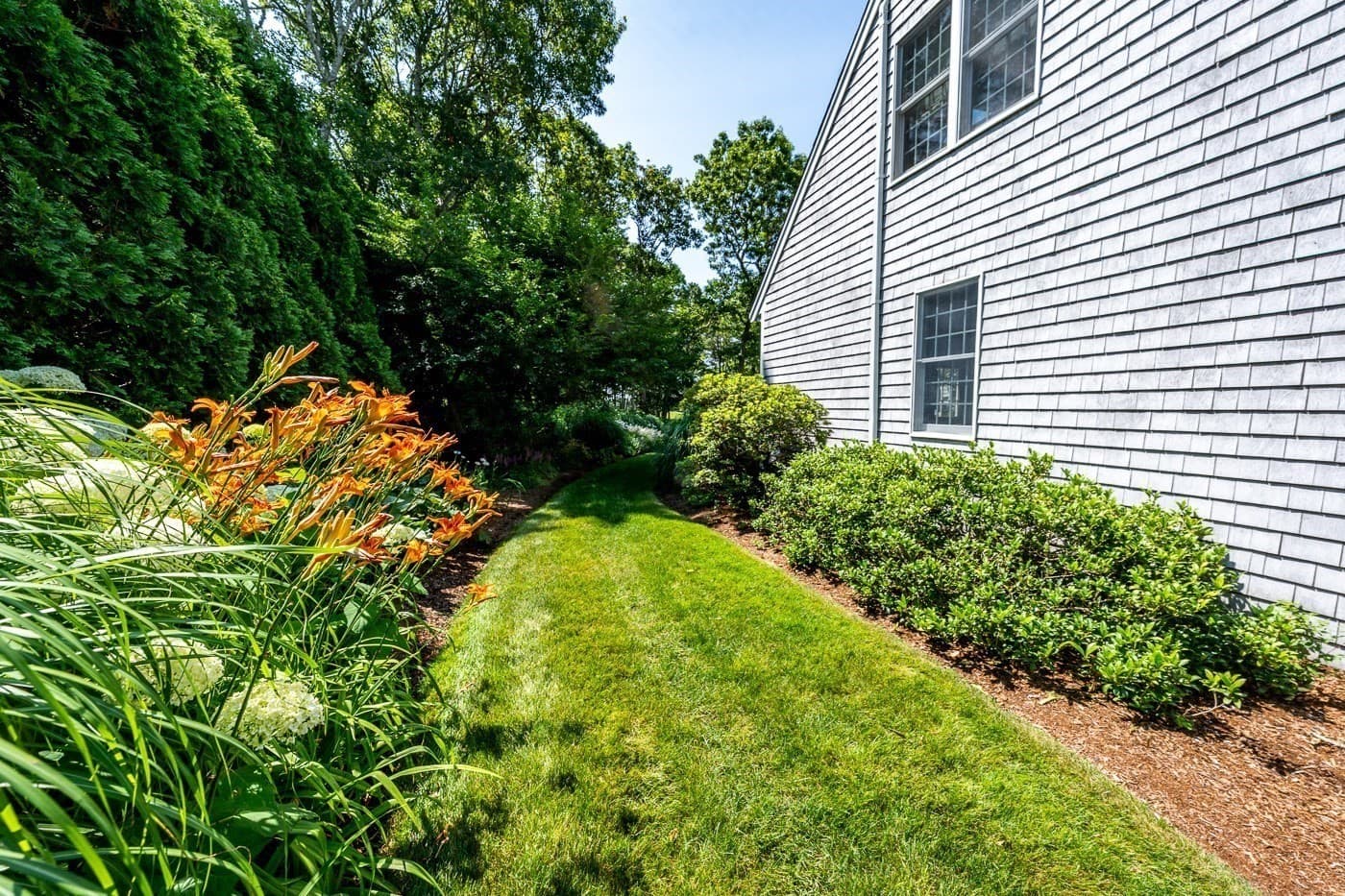 Single Family Residence at 8 Macandrew Dr, Dennis MA 02638, Dennis, photo 8 of 42