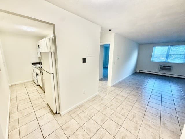 80 Cambridge # 23, Woburn MA 01801