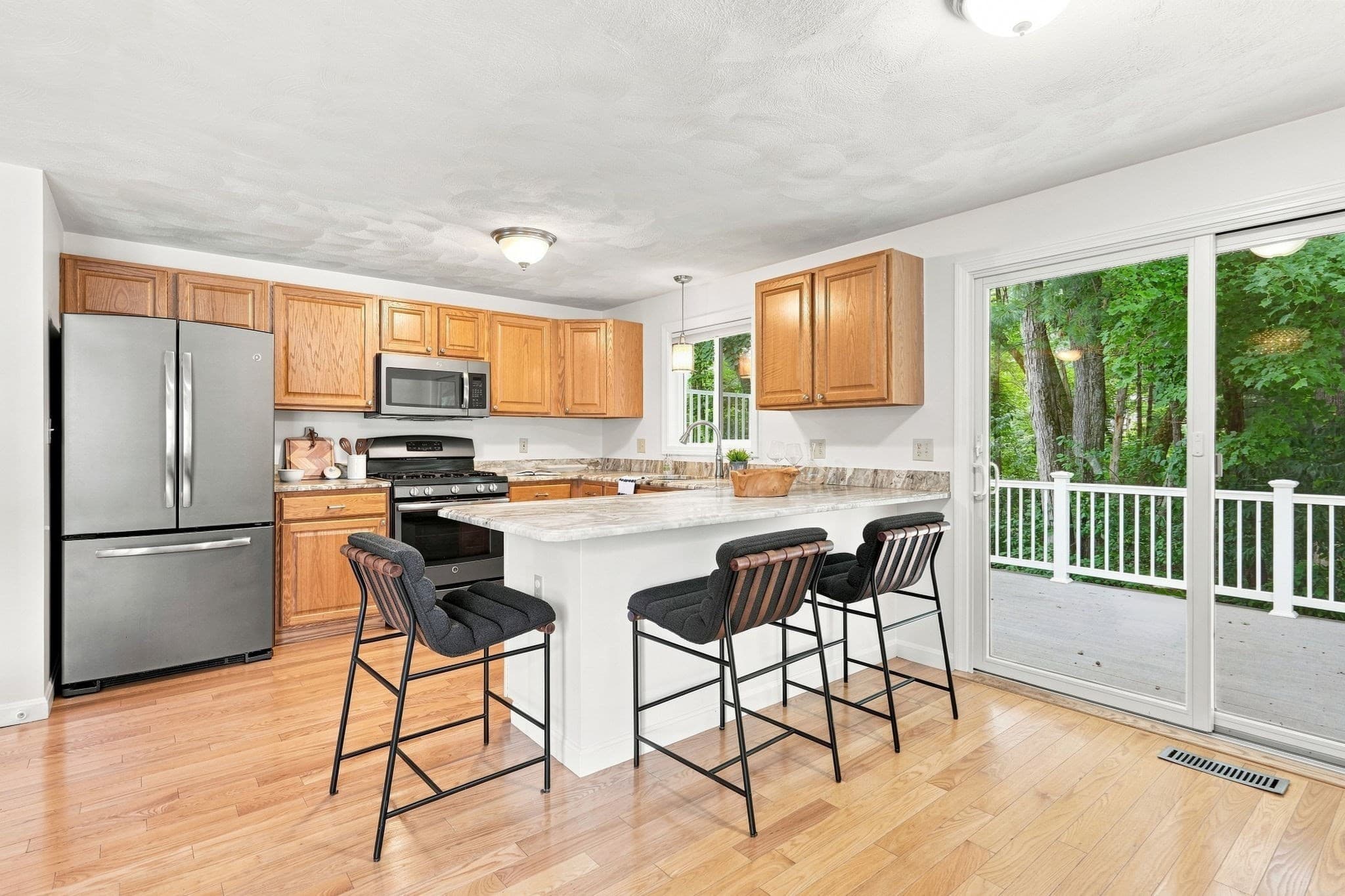 Single Family Residence at 901 Sandy Lane, Wilmington MA 01887, Wilmington, photo 7 of 26