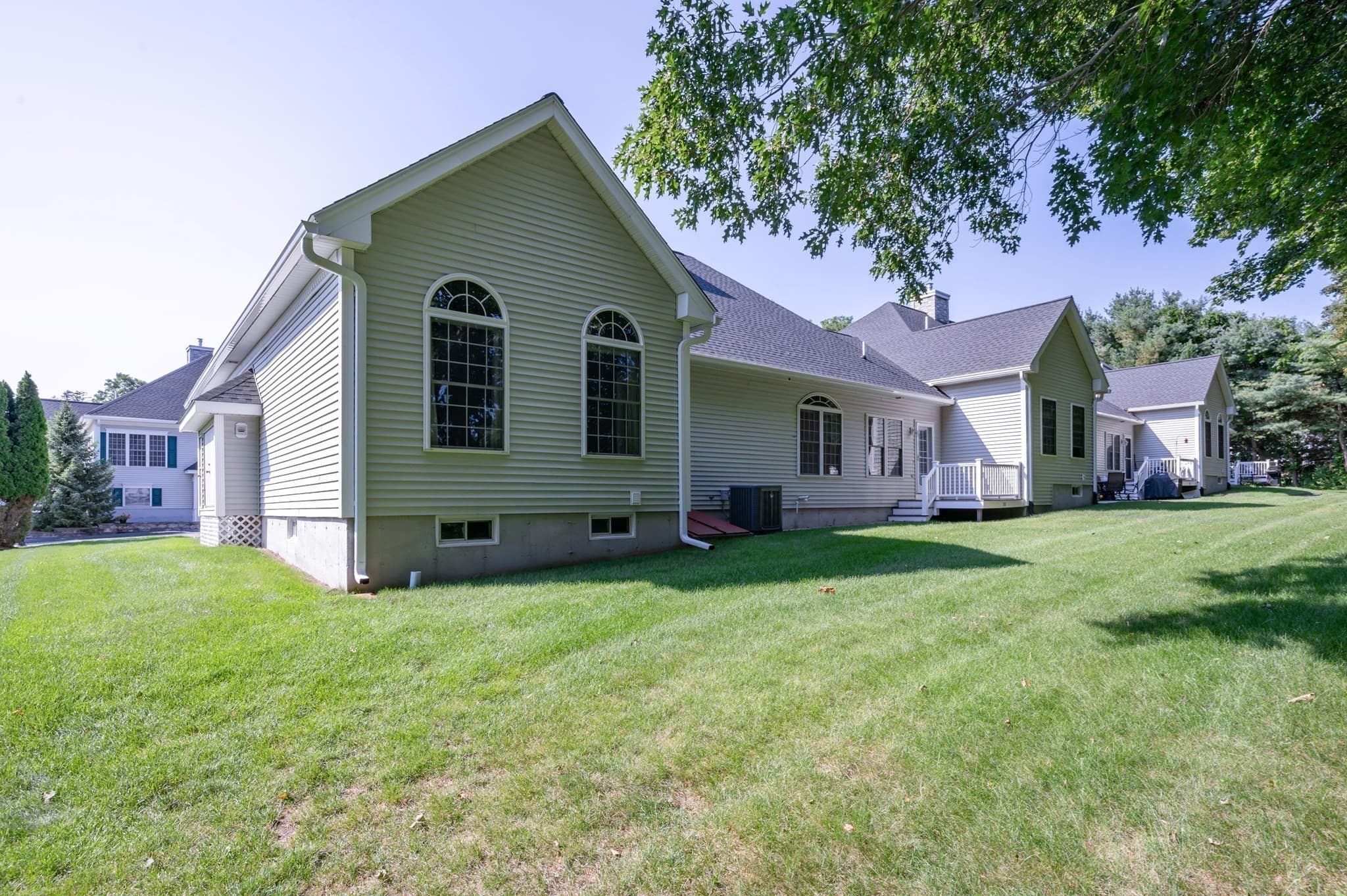 Condominium at 30 Holly Lane # 30, Dracut MA 01826, photo 27 of 42