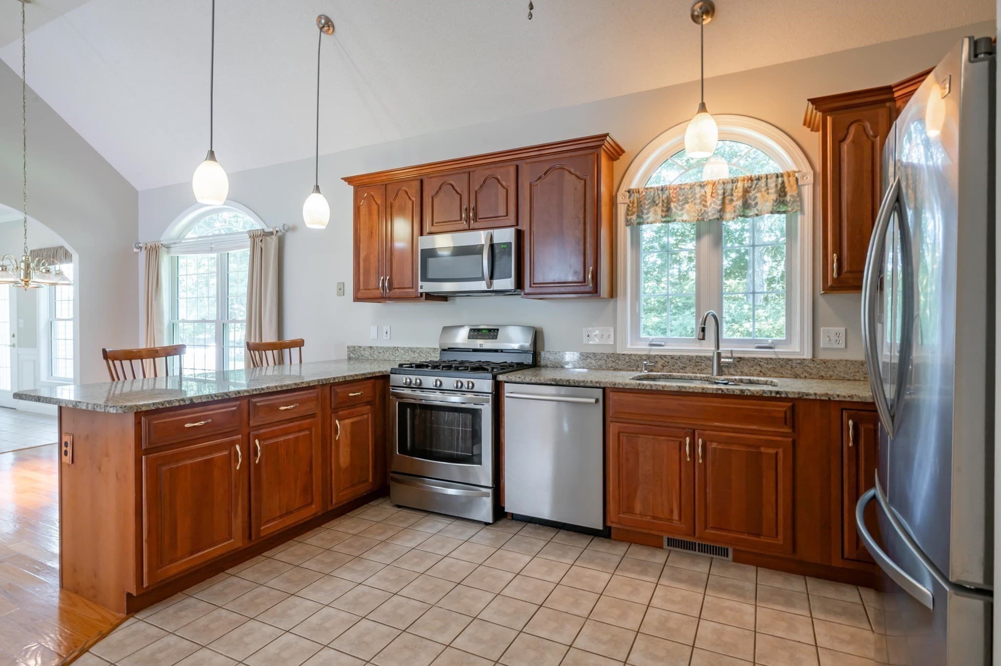 Condominium at 30 Holly Lane # 30, Dracut MA 01826, photo 17 of 42