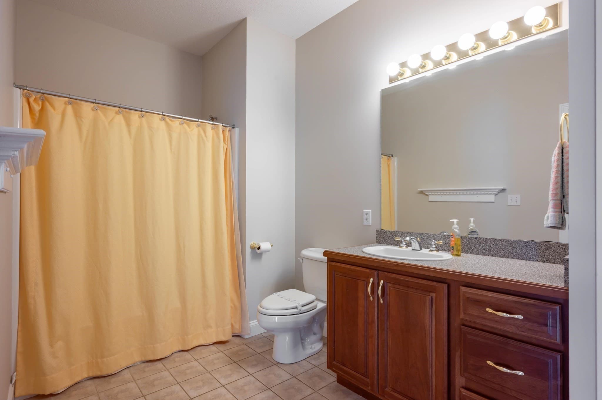 Condominium at 30 Holly Lane # 30, Dracut MA 01826, photo 26 of 42