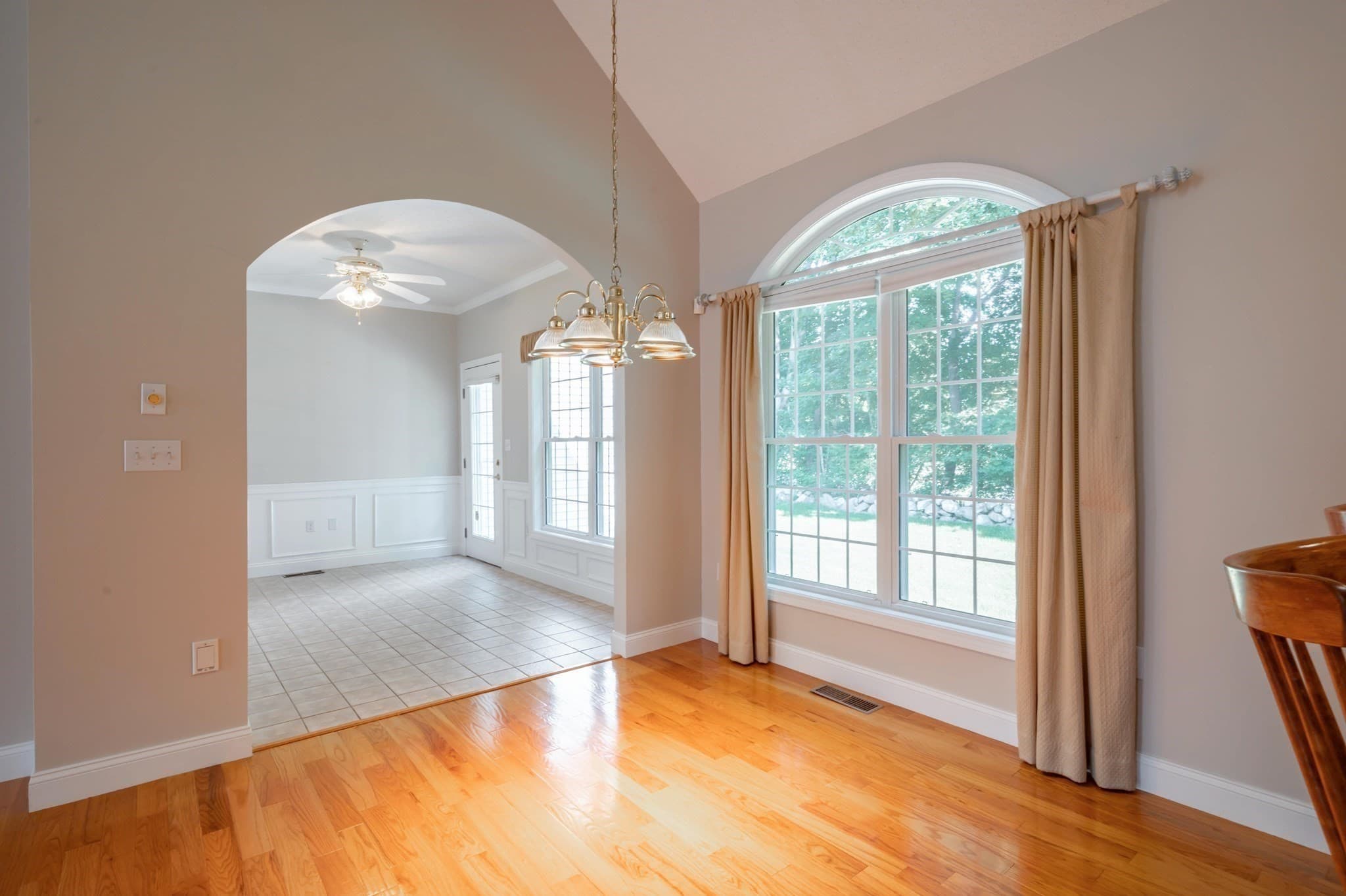 Condominium at 30 Holly Lane # 30, Dracut MA 01826, photo 20 of 42