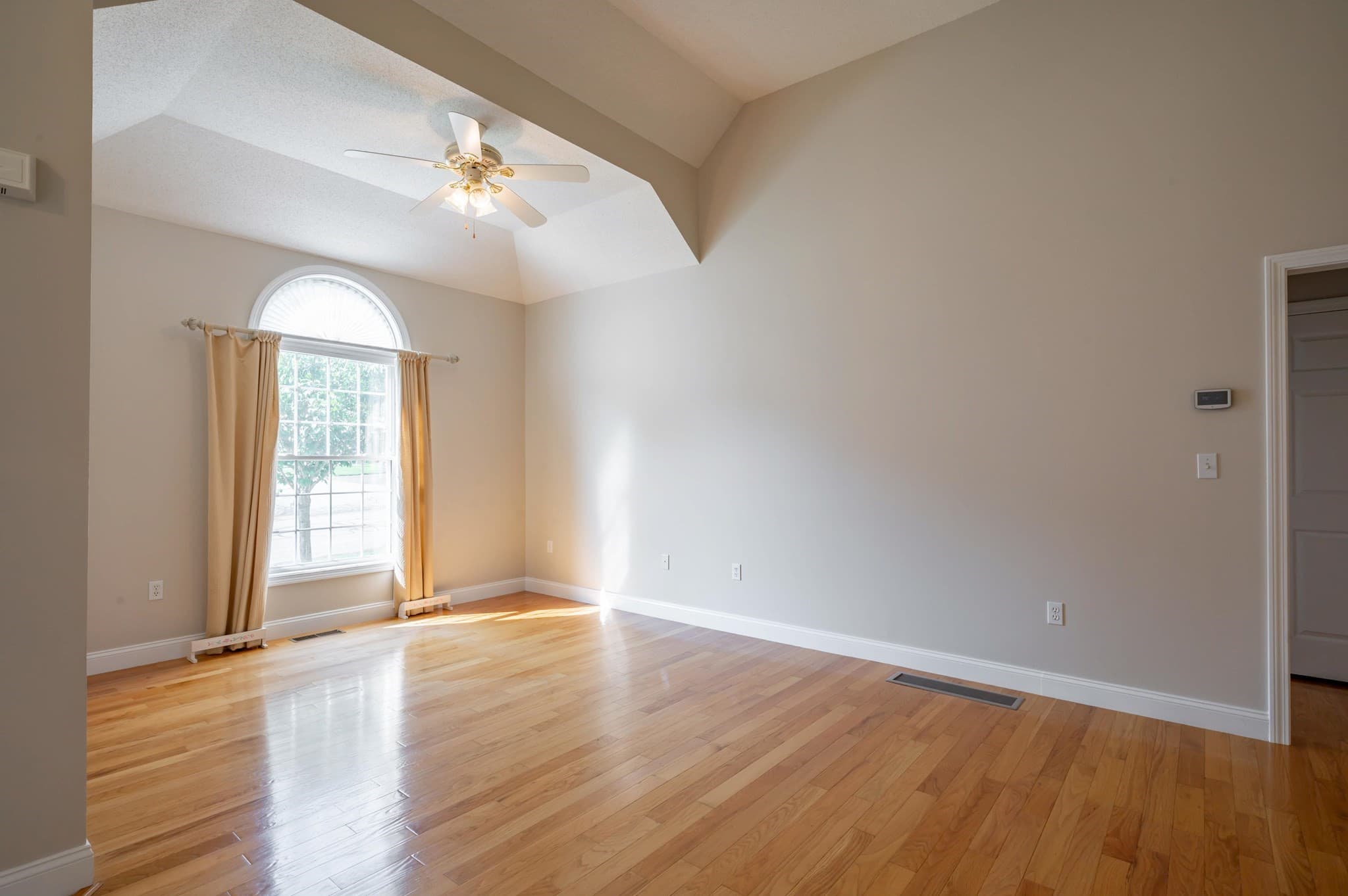 Condominium at 30 Holly Lane # 30, Dracut MA 01826, photo 40 of 42
