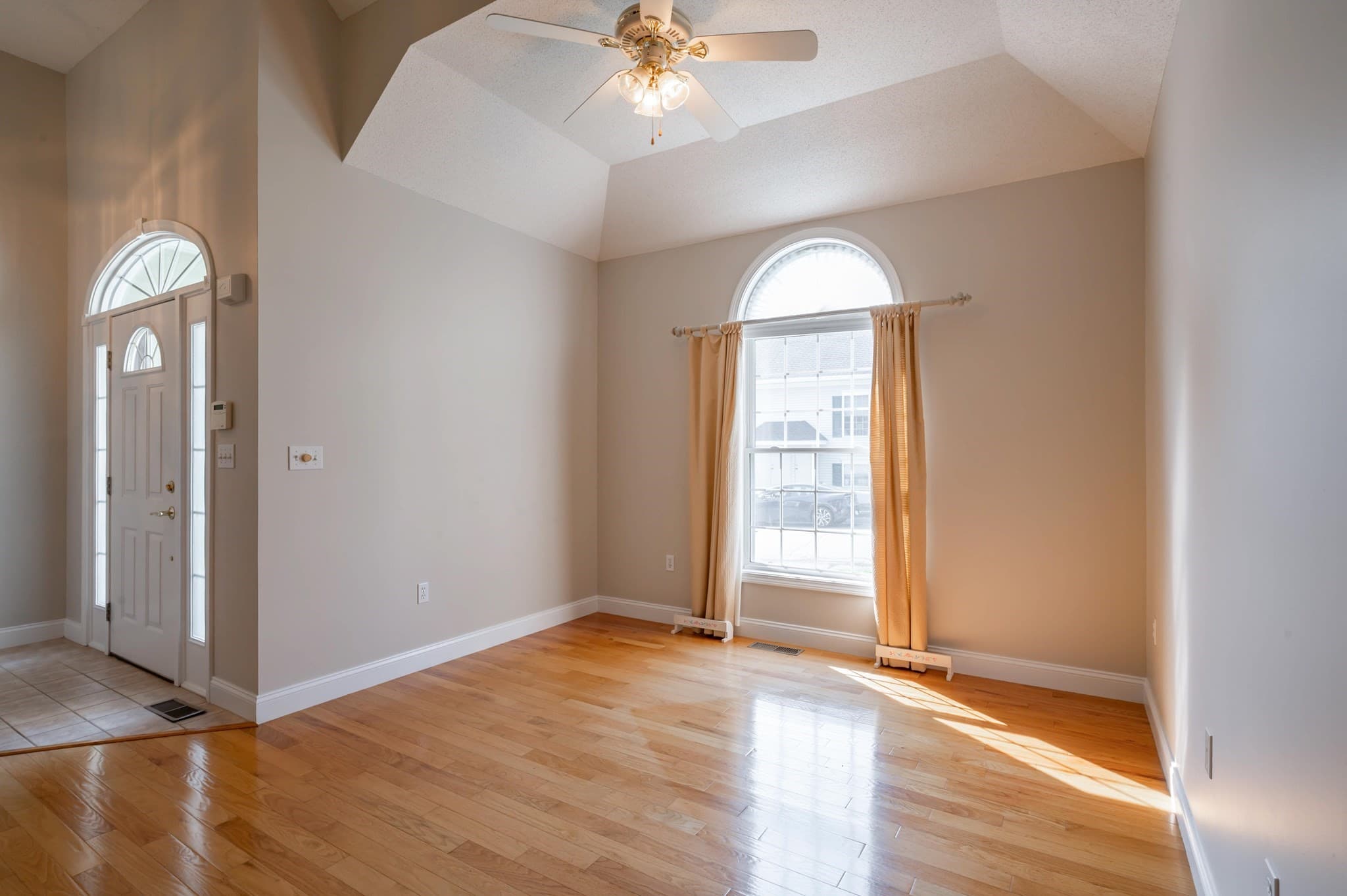 Condominium at 30 Holly Lane # 30, Dracut MA 01826, photo 39 of 42