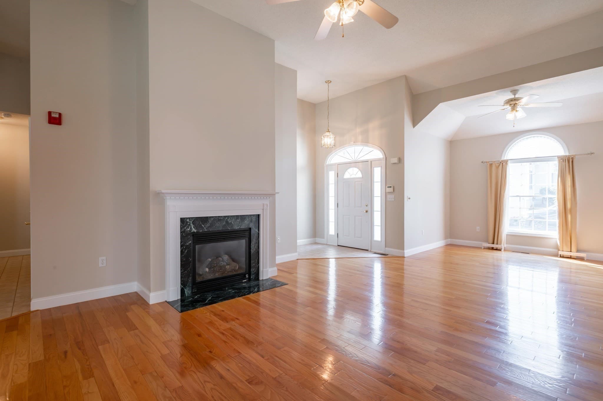 Condominium at 30 Holly Lane # 30, Dracut MA 01826, photo 21 of 42