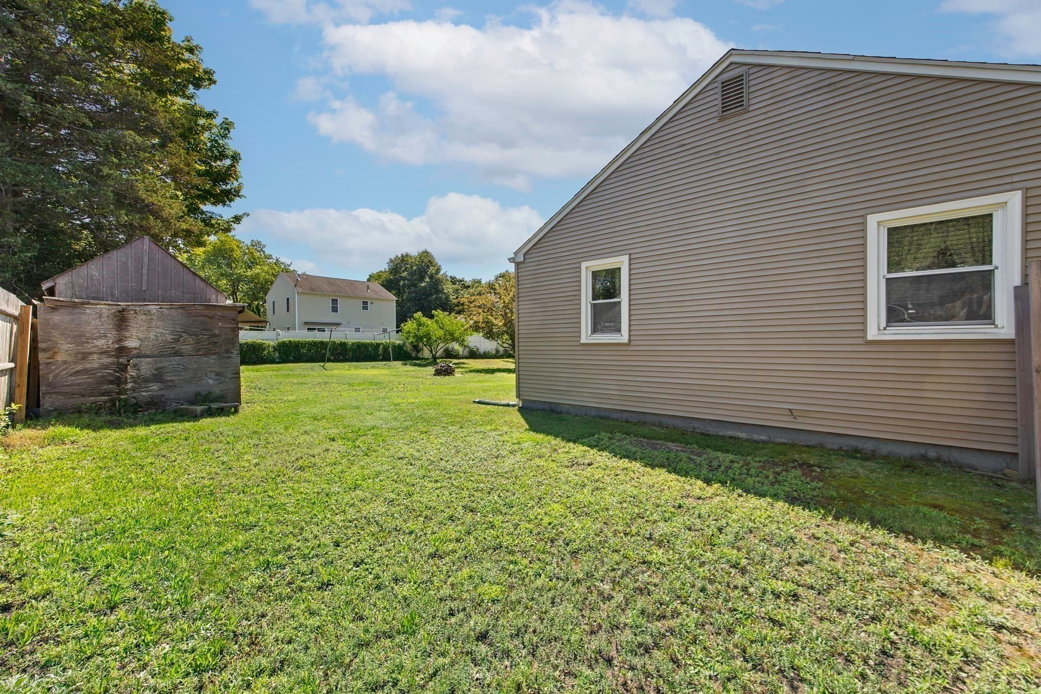 Single Family Residence at 133 Denwall Dr, Springfield MA 01119, Springfield, photo 17 of 27
