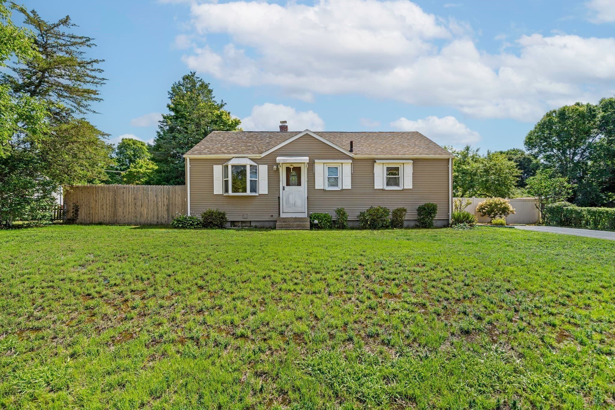 Single Family Residence at 133 Denwall Dr, Springfield MA 01119, Springfield, photo 21 of 27
