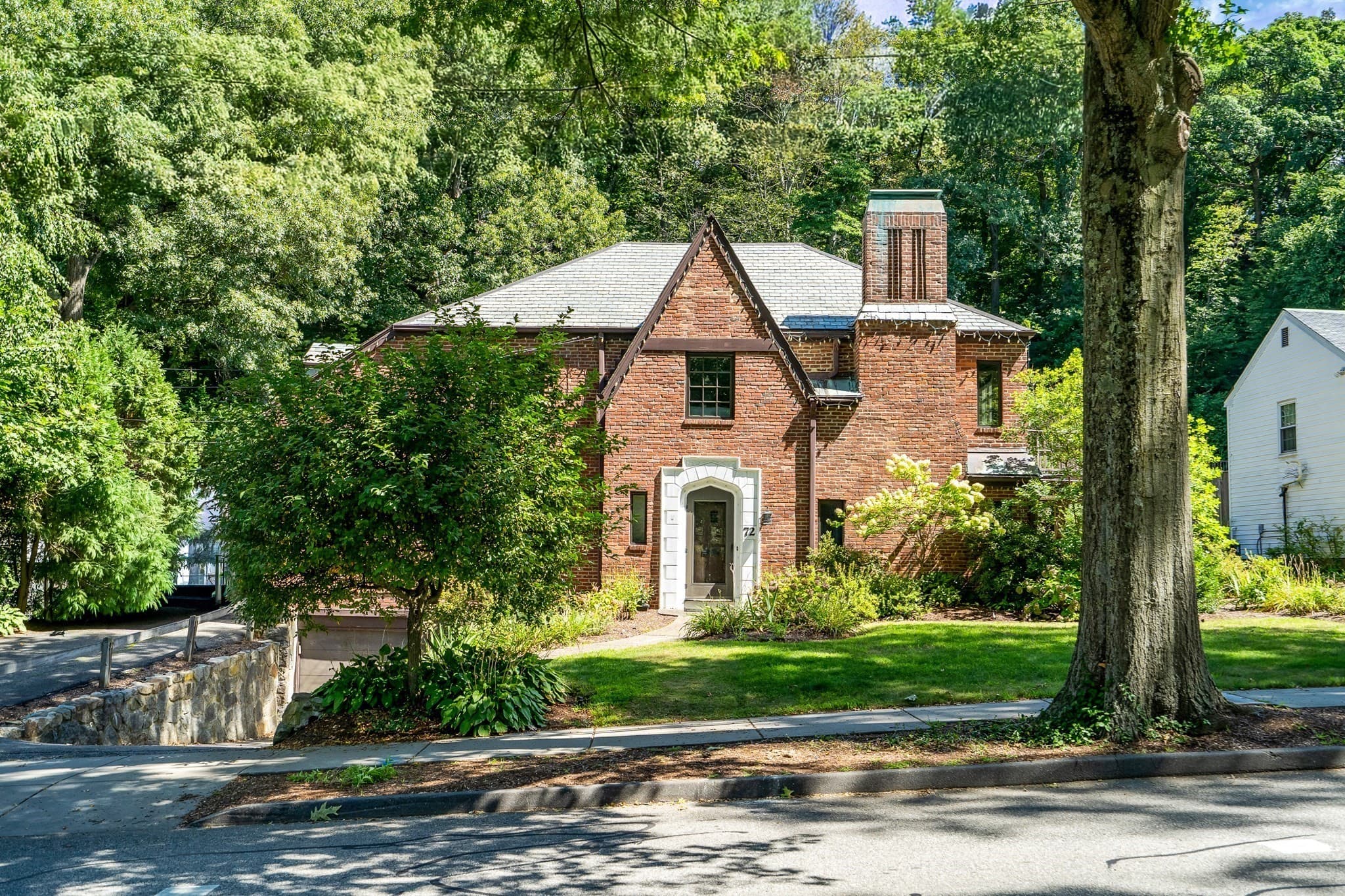 72 Beverly Rd, Brookline MA 02467