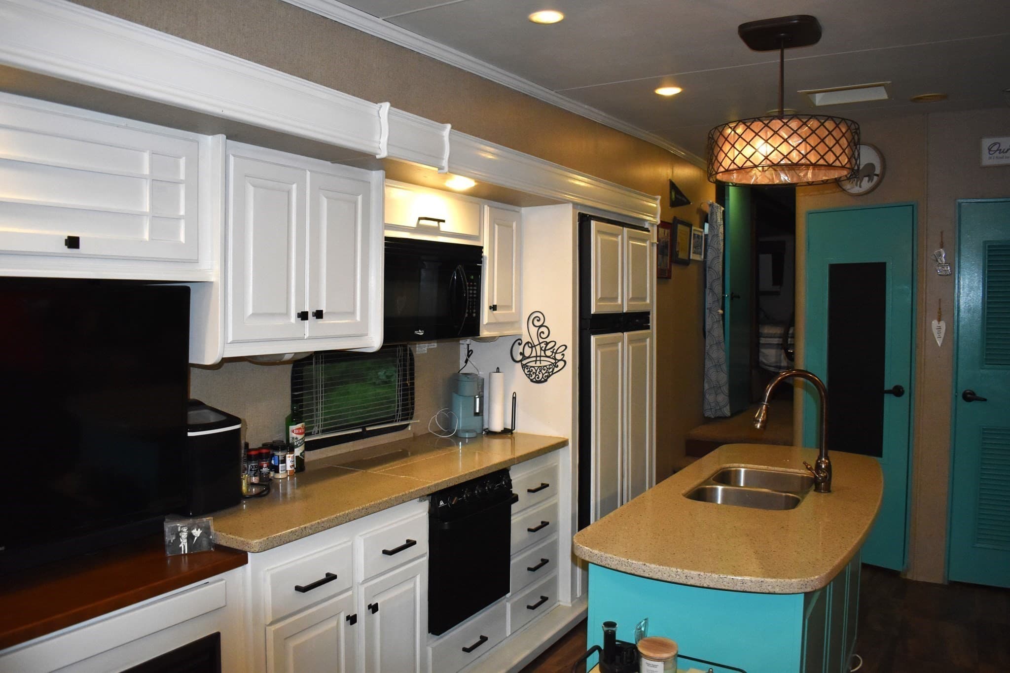 Mobile Home at 33-35 Wareham # 55, Carver MA 02330, photo 11 of 18