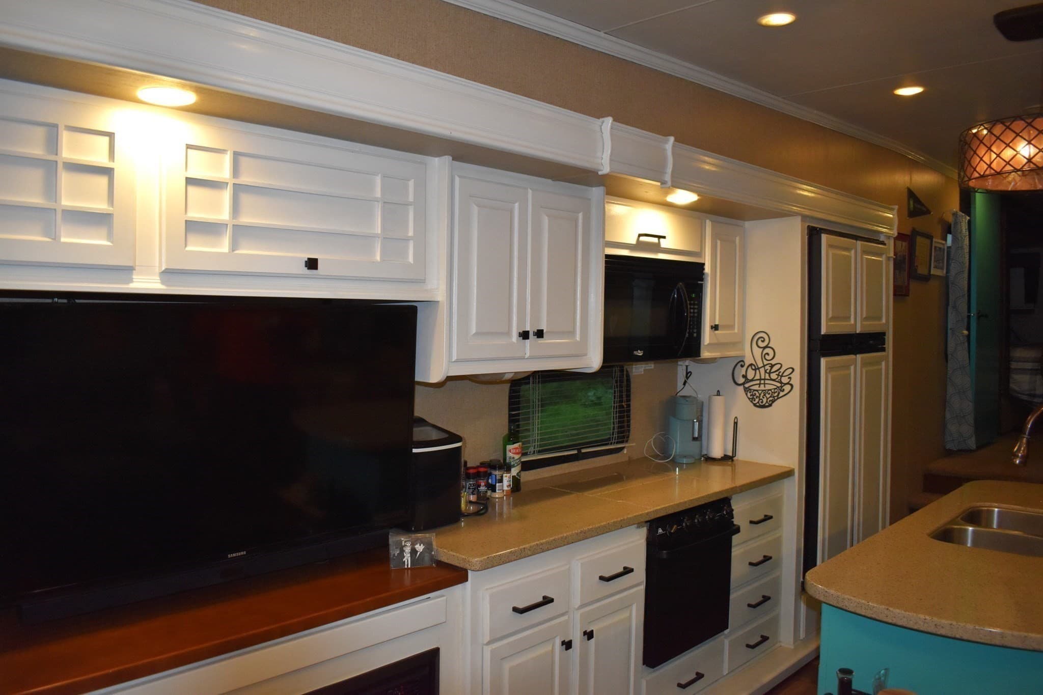 Mobile Home at 33-35 Wareham # 55, Carver MA 02330, photo 8 of 18