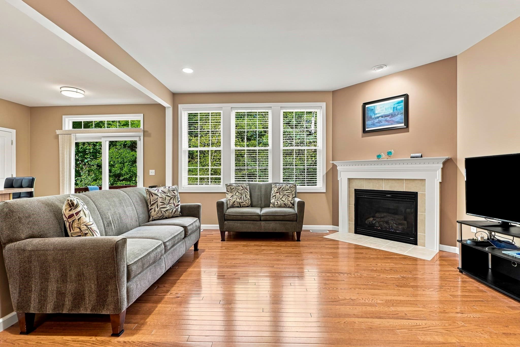 Condominium at 18 Daffodil Ct # 18, Grafton MA 01560, Grafton, photo 7 of 40