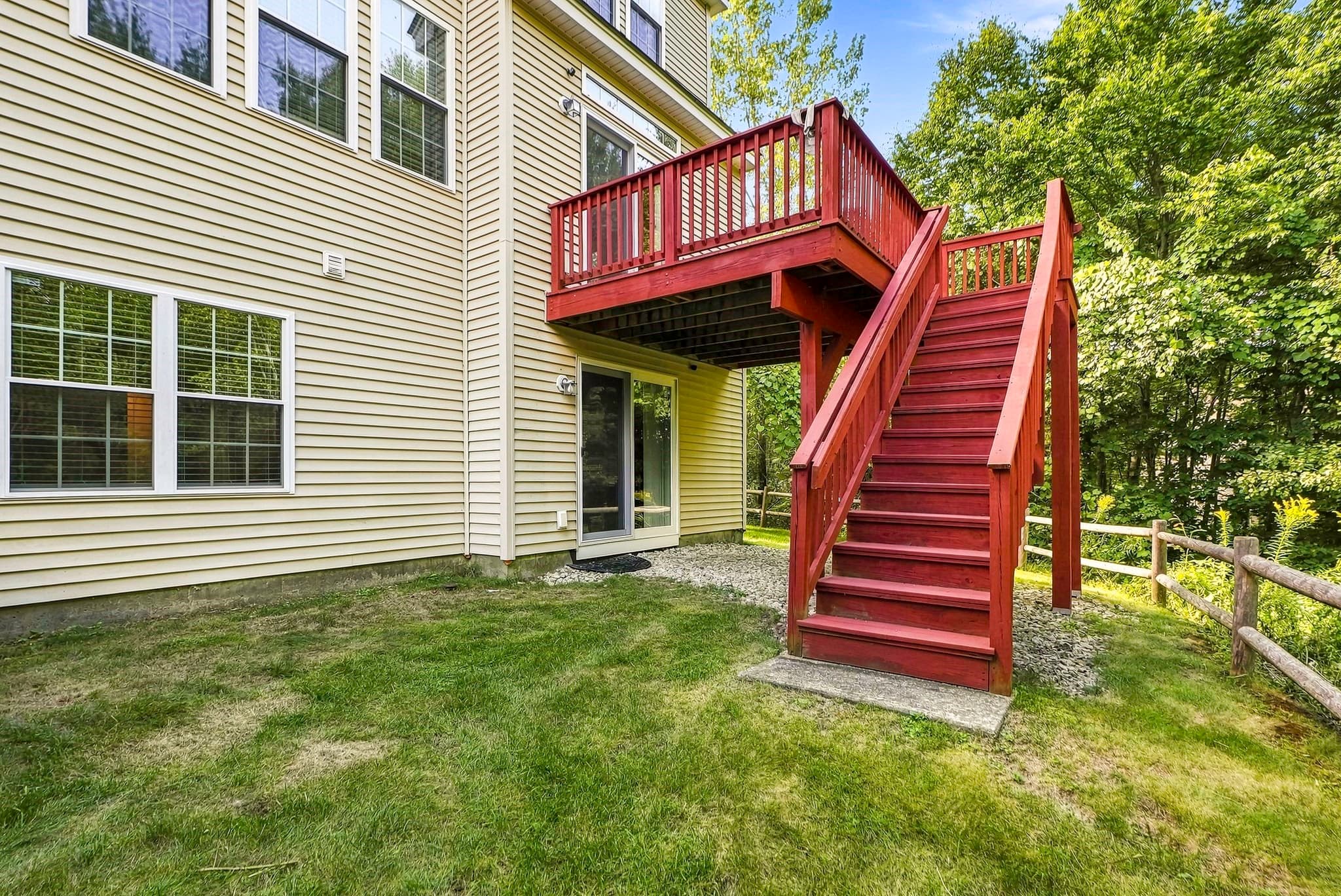 Condominium at 18 Daffodil Ct # 18, Grafton MA 01560, Grafton, photo 39 of 40