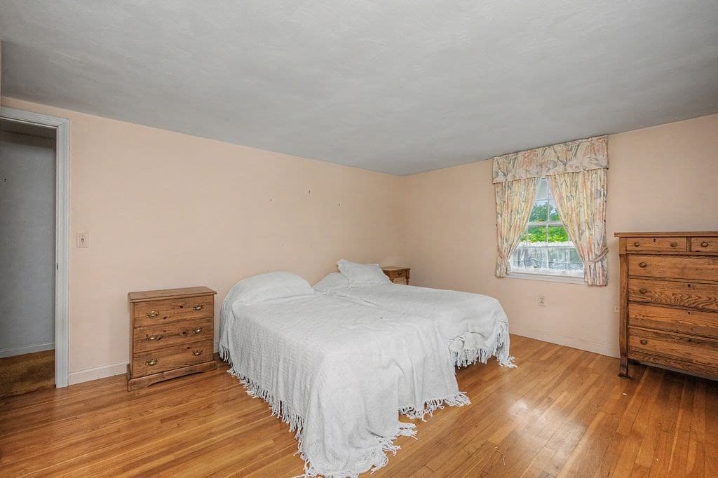 Single Family Residence at 8 Sullivan Avenue, Salem NH 03079, Salem, photo 27 of 41